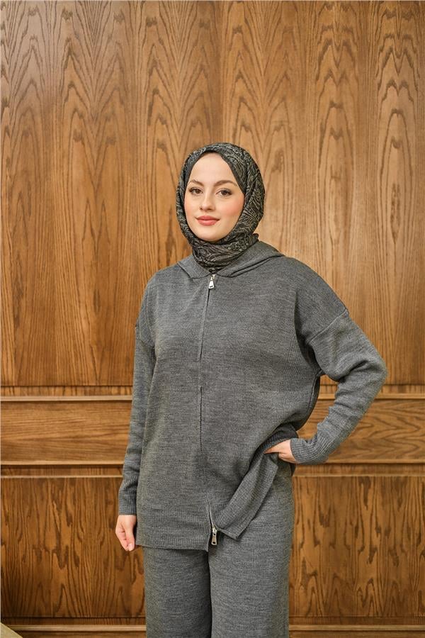 Kendinden Desenli Triko Takım Gri