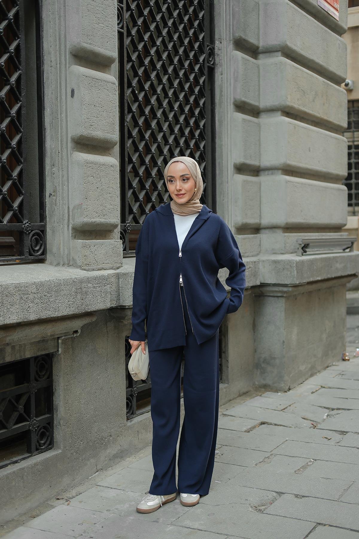 Kendinden Desenli Triko Takım Lacivert