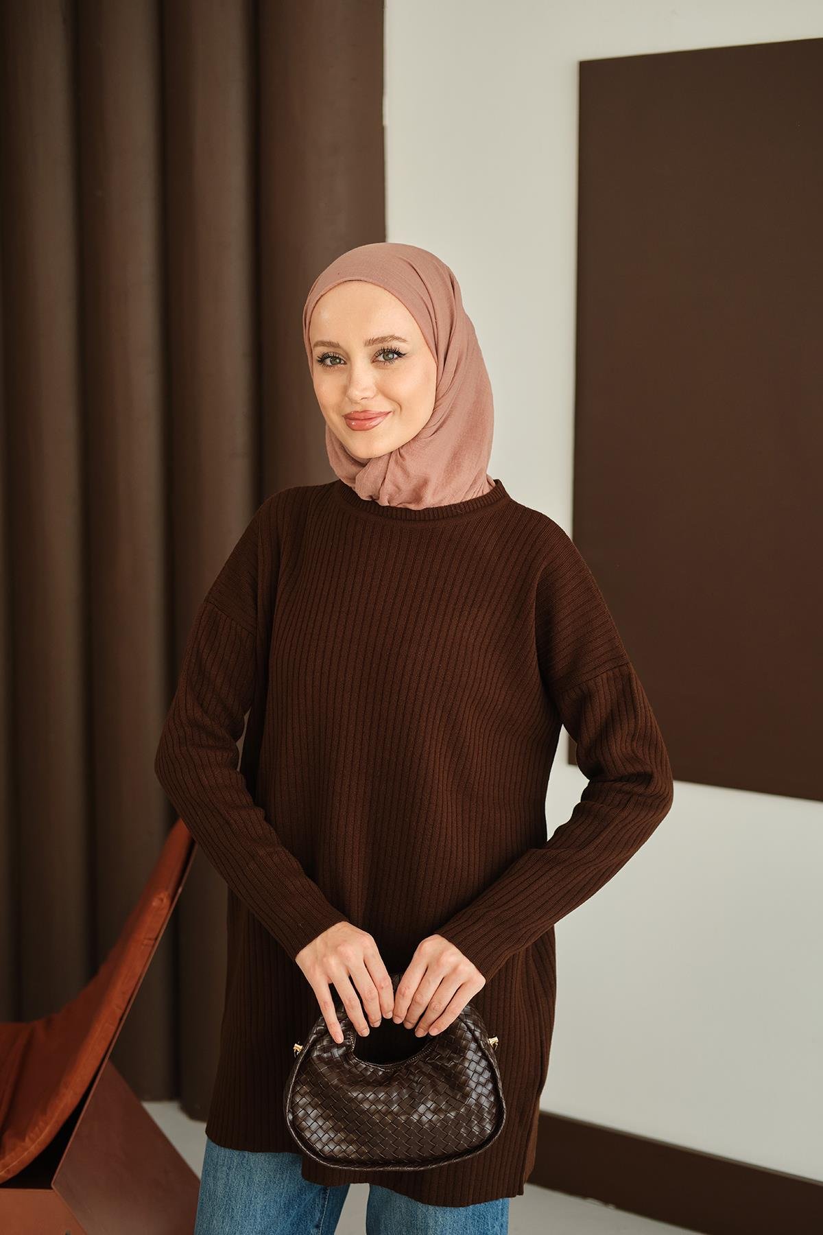 Kendinden Desenli Triko Tunik Kahverengi