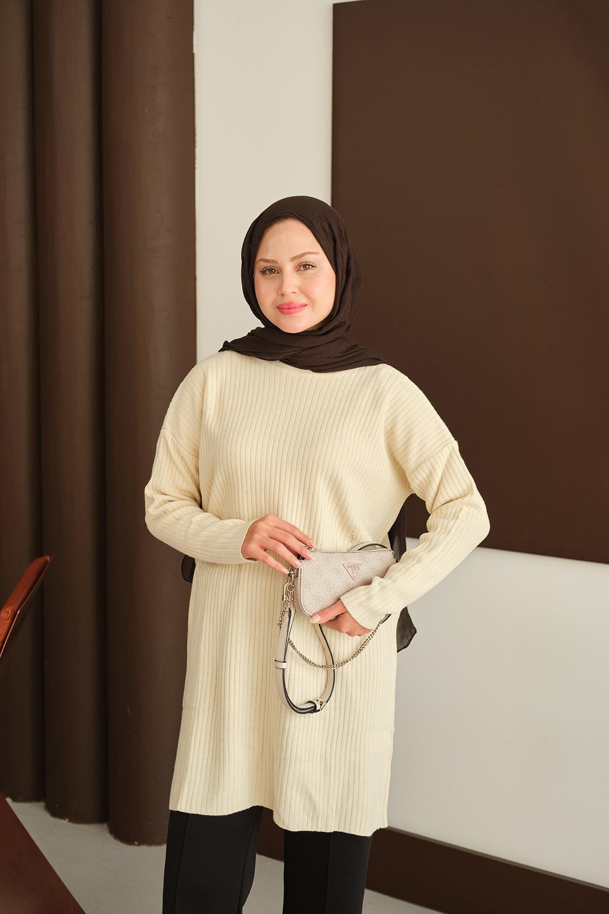 Kendinden Desenli Triko Tunik Krem