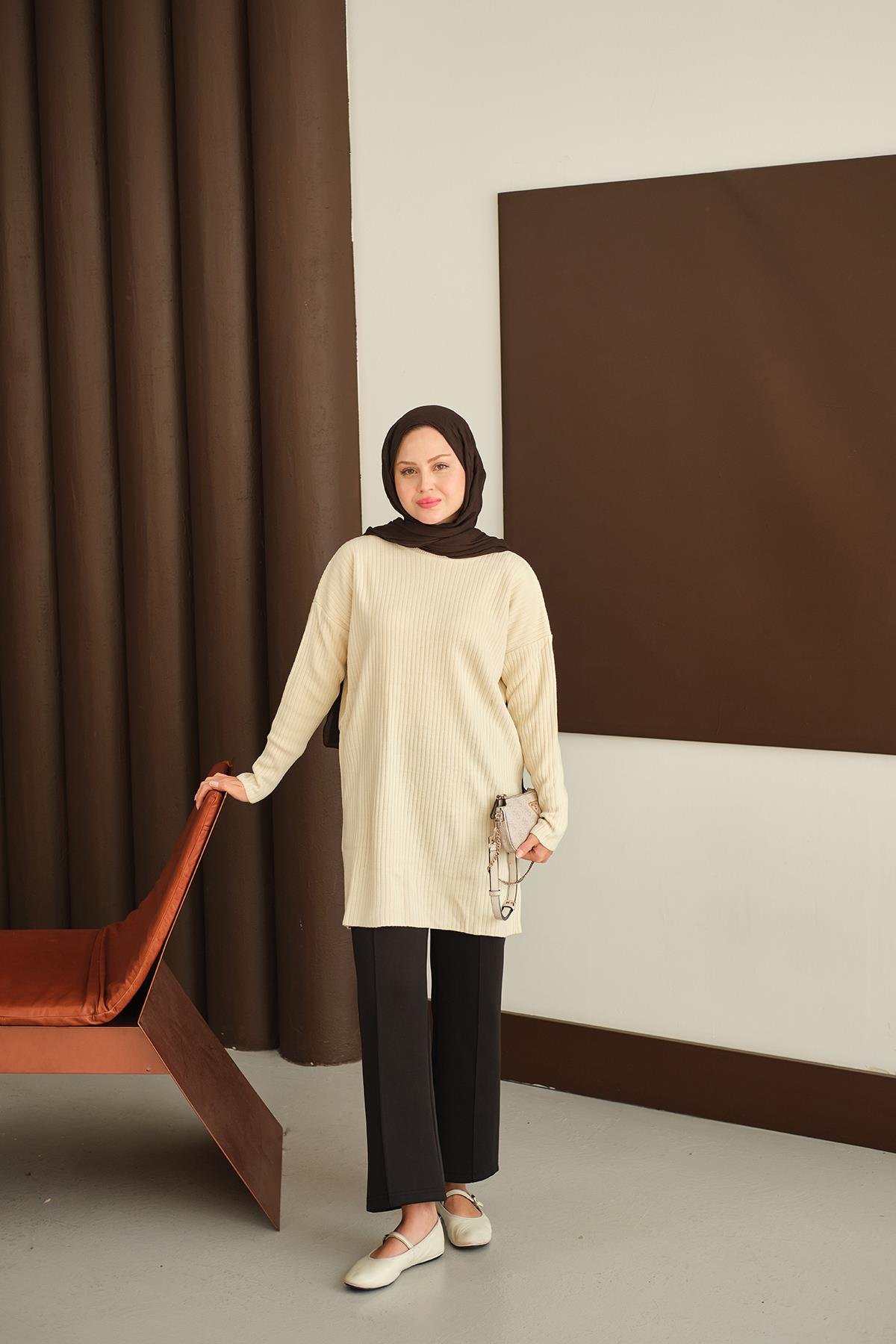 Kendinden Desenli Triko Tunik Krem