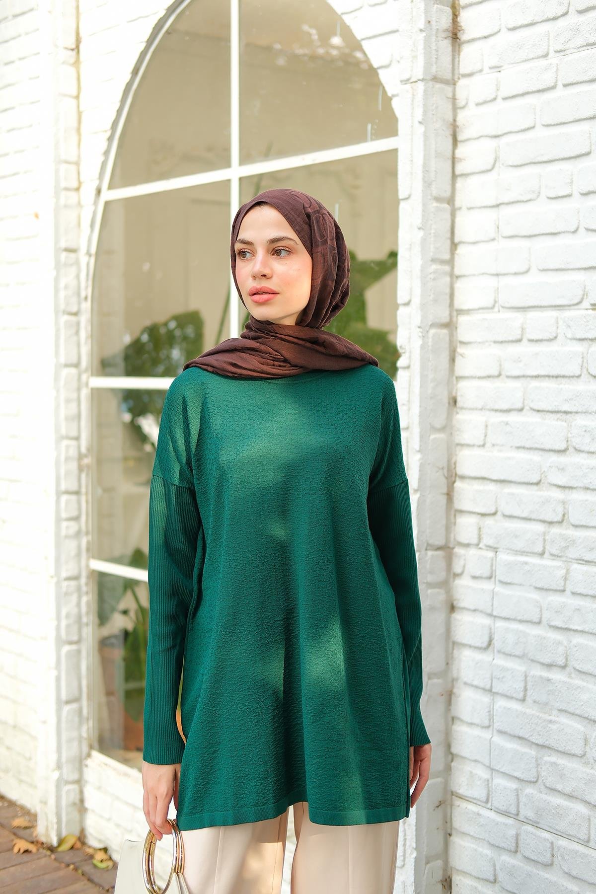 Kendinden Desenli Tunik Zümrüt Yeşil