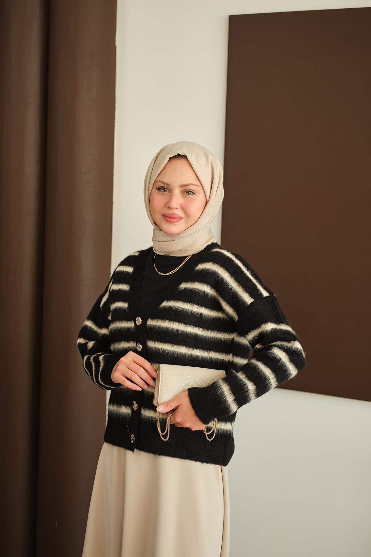 Kısa Triko Hırka Siyah