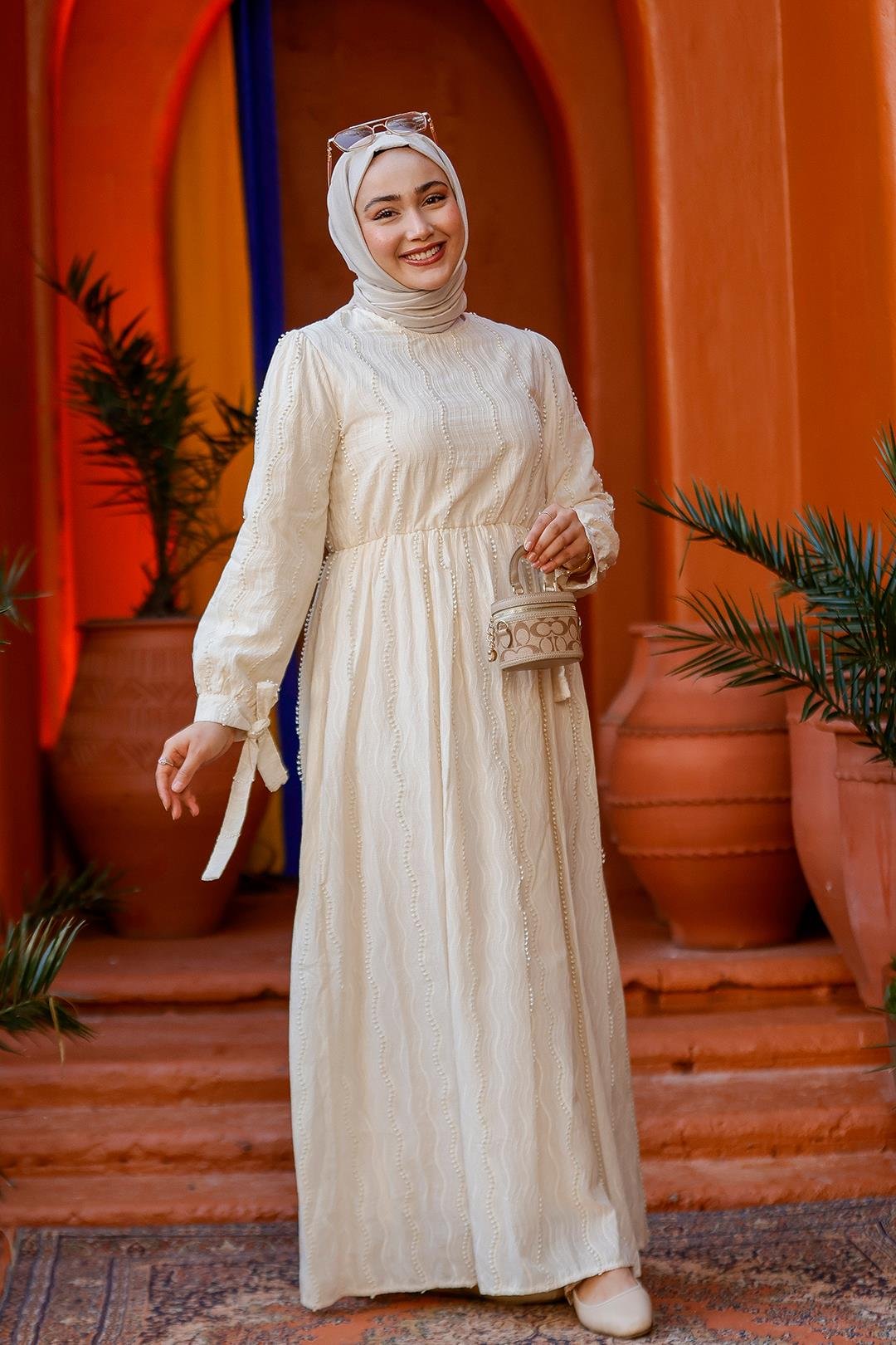 Kol Bağlamalı Jakar Elbise Krem