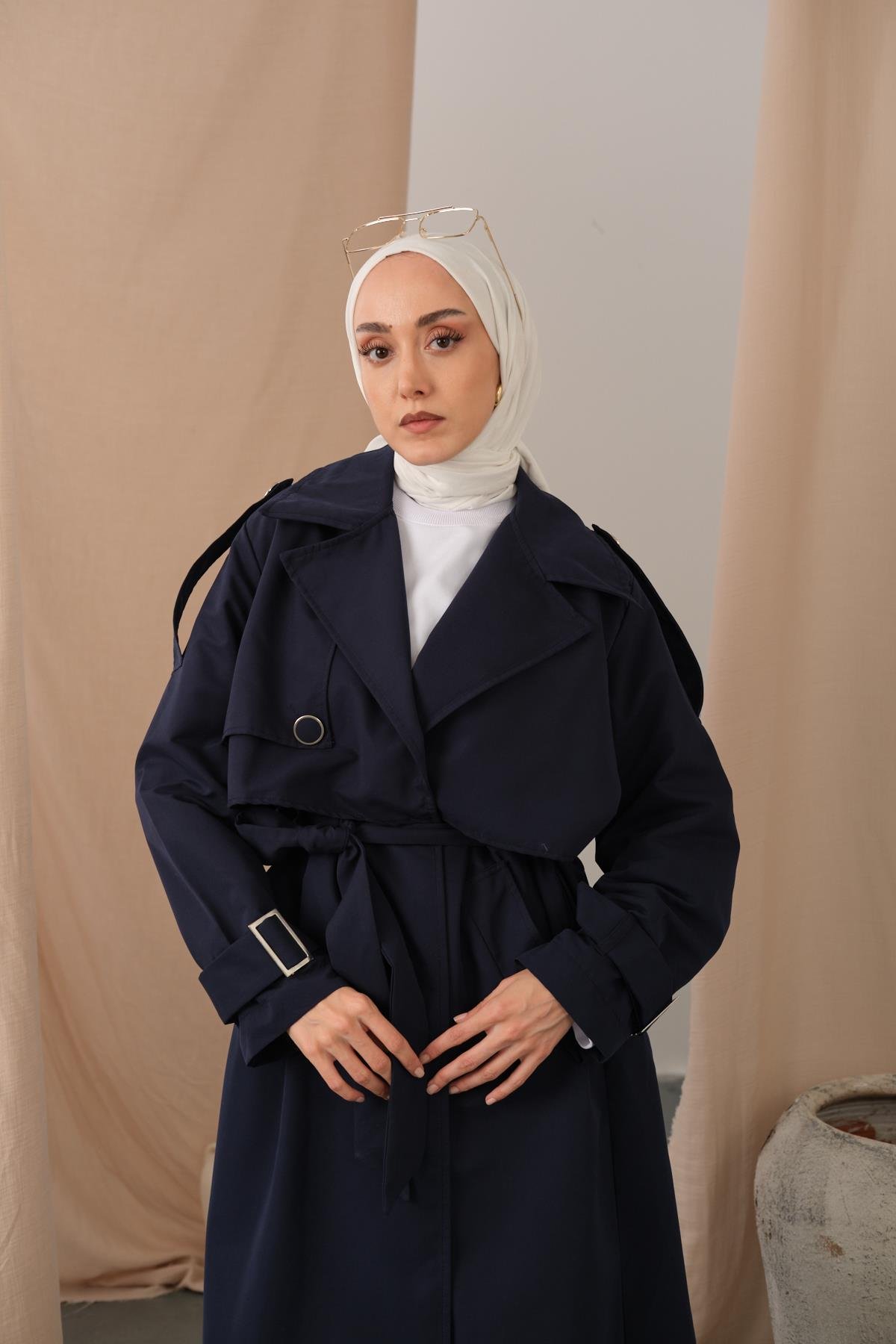 Kol Bilek Detay Bağlamalı Trençkot Lacivert