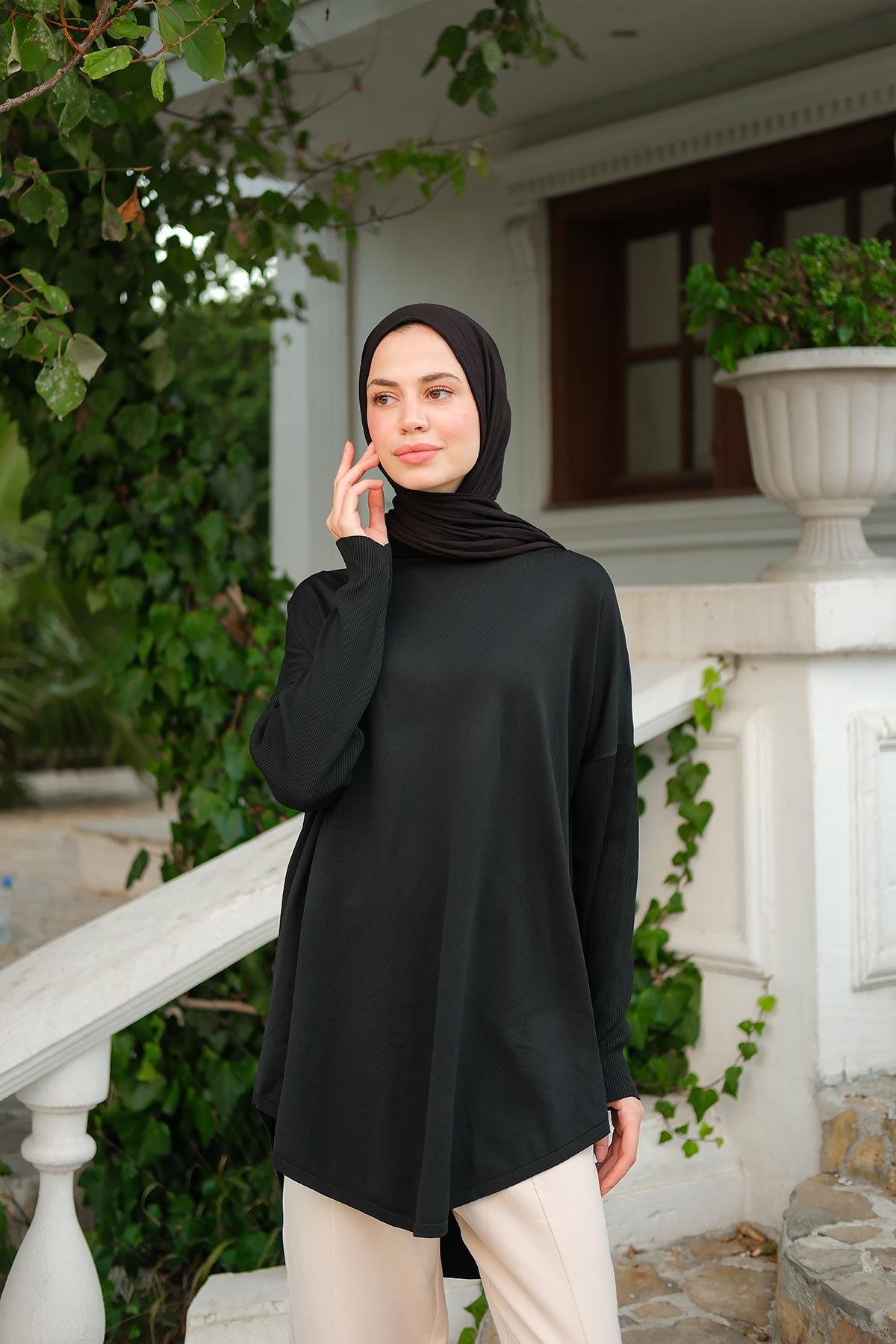 Kol Lastik Detay Tunik Siyah