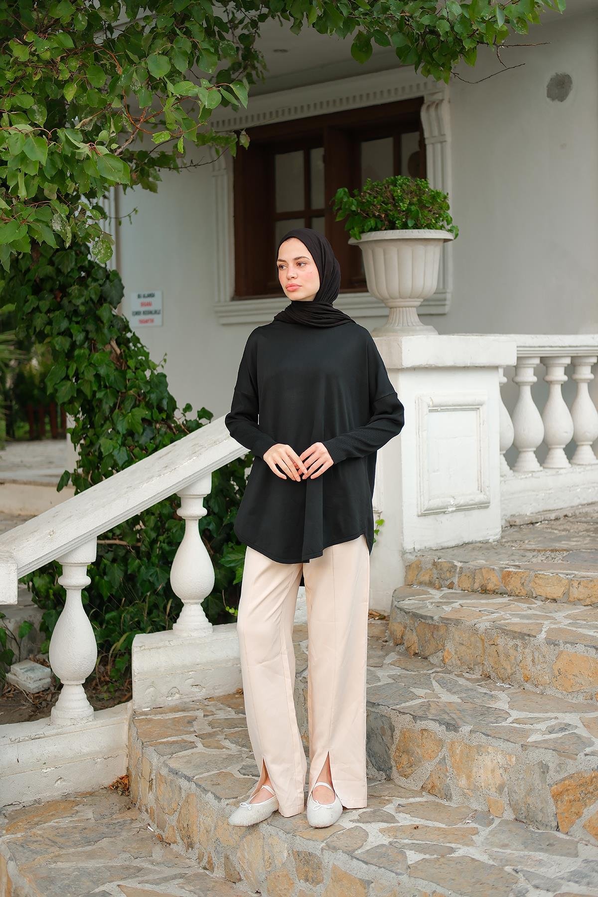 Kol Lastik Detay Tunik Siyah