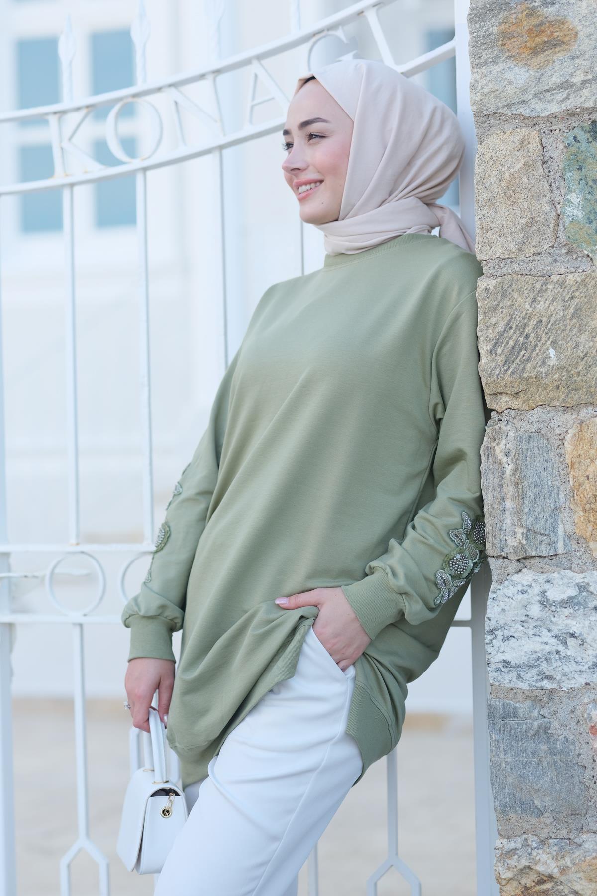 Kolları Çicek Nakışlı Tunik Haki Yeşil