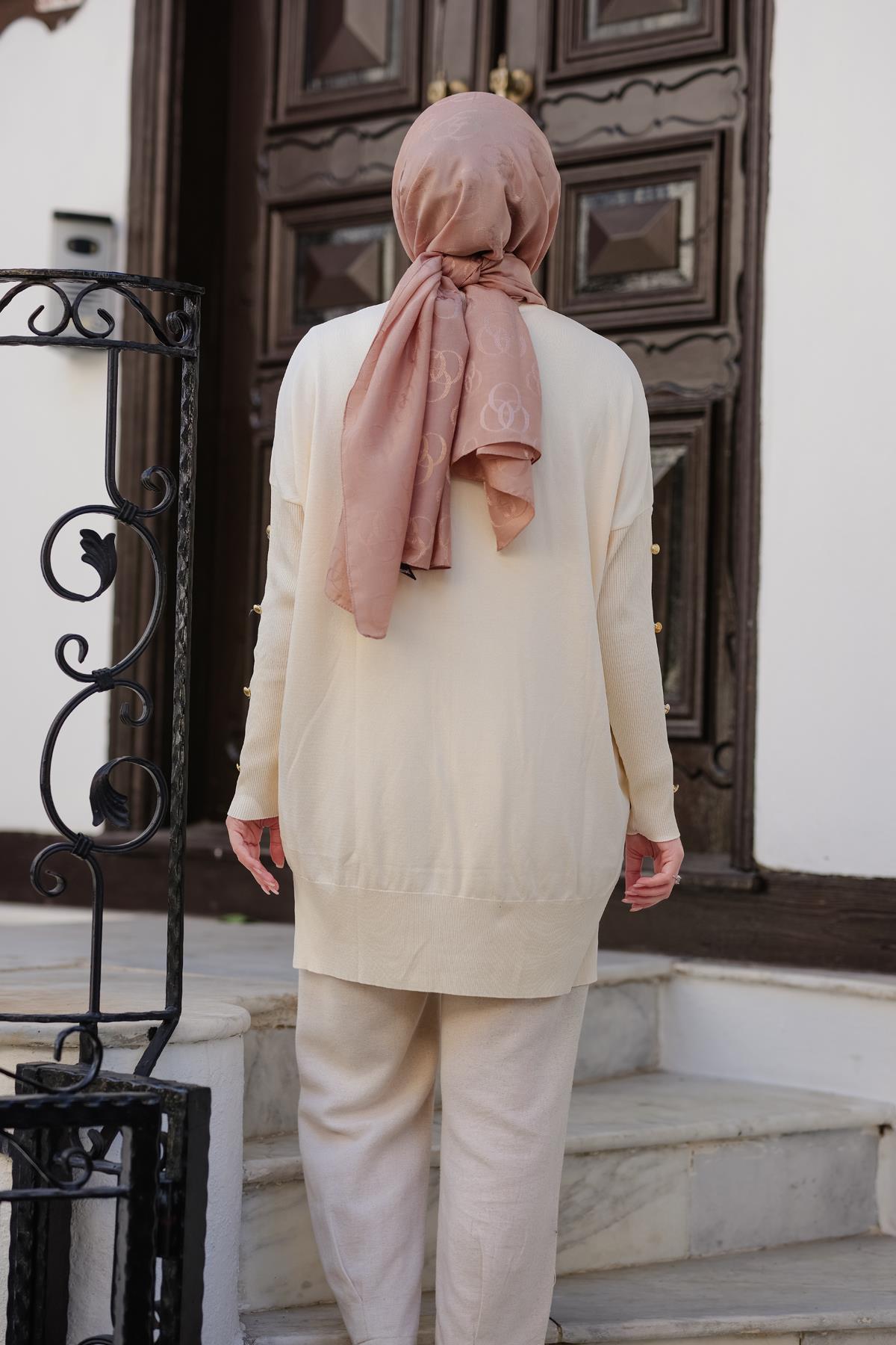 Kolları Düğme Detaylı Tunik Bej