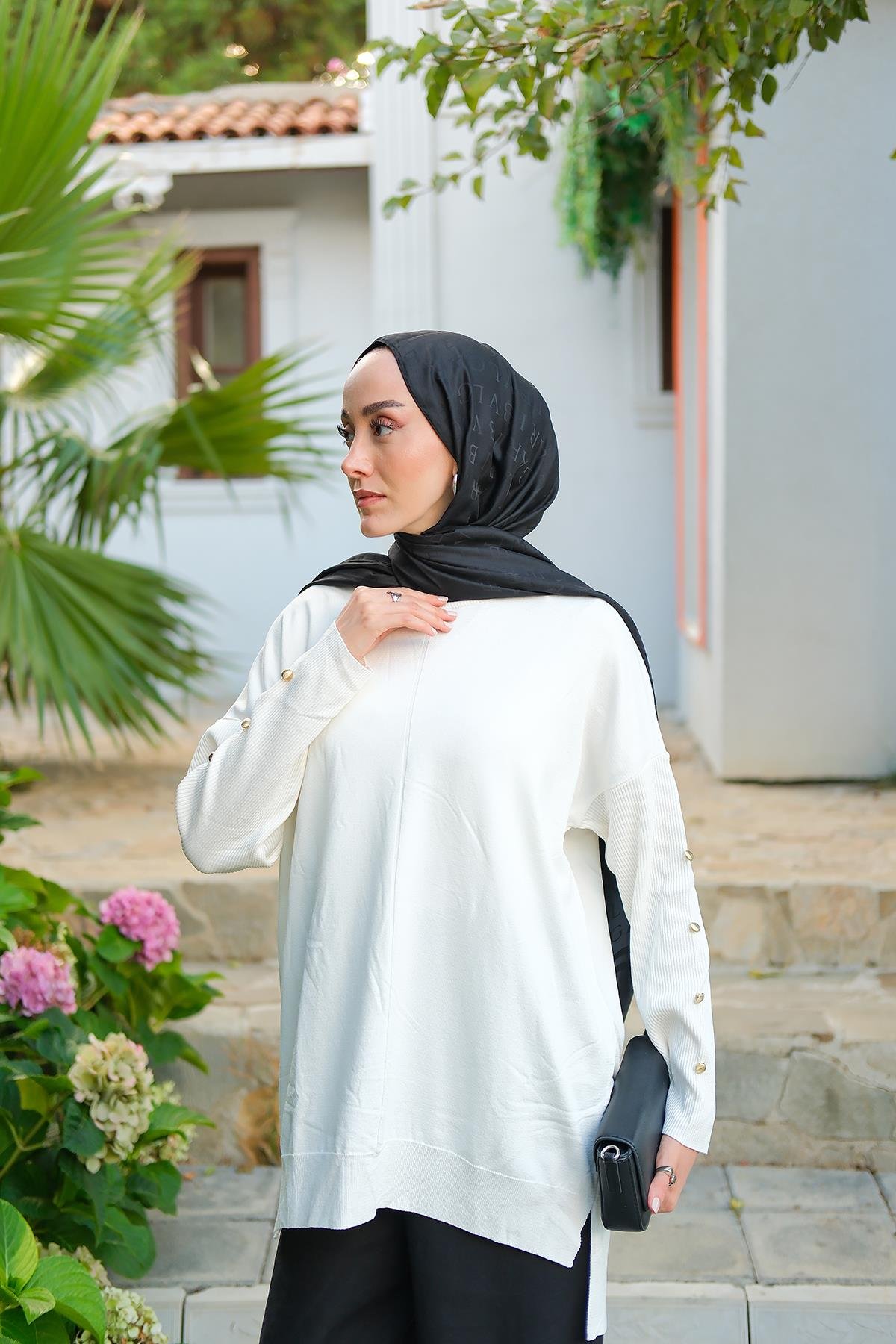 Kolları Düğme Detaylı Tunik Ekru