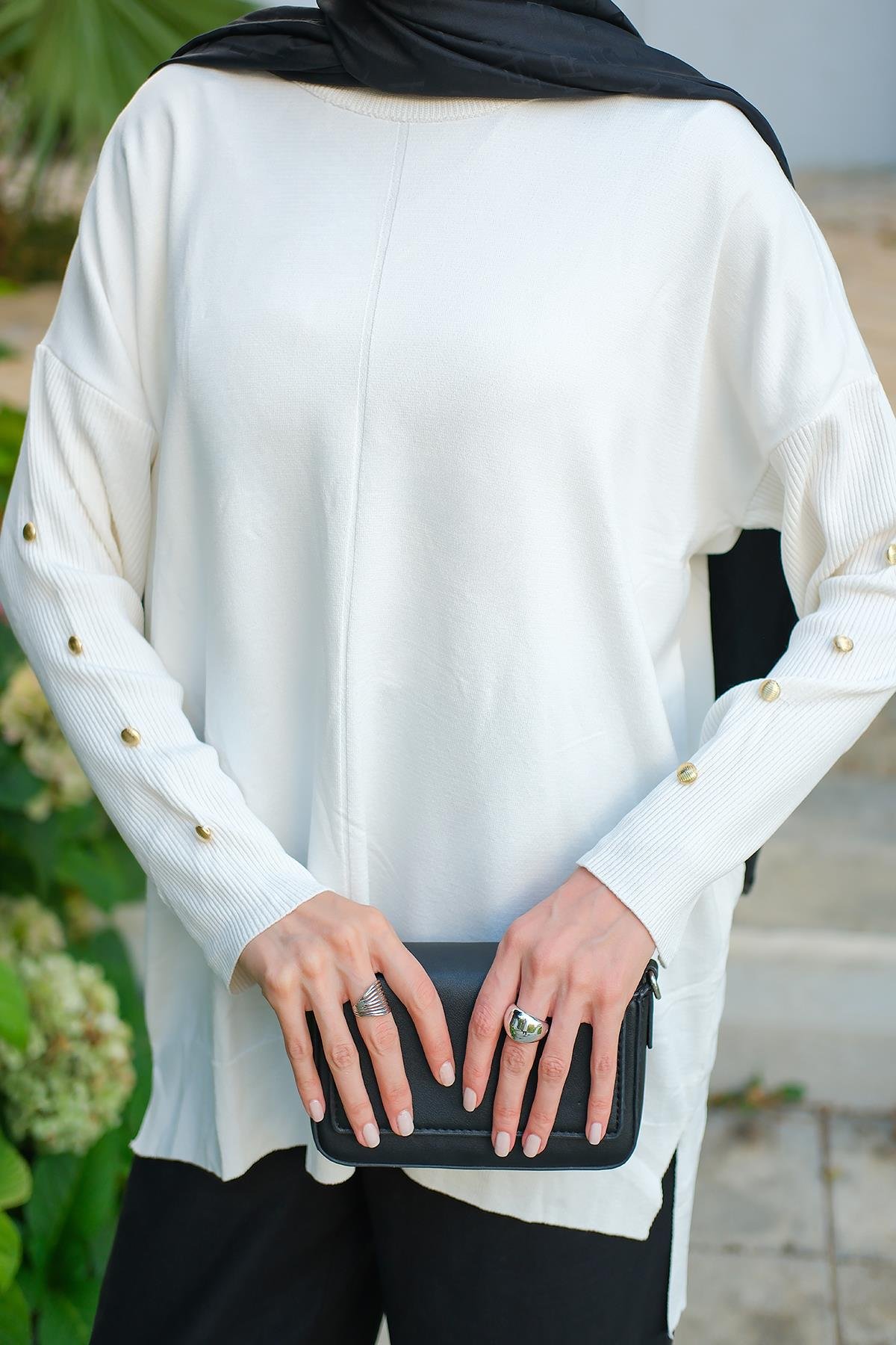 Kolları Düğme Detaylı Tunik Ekru