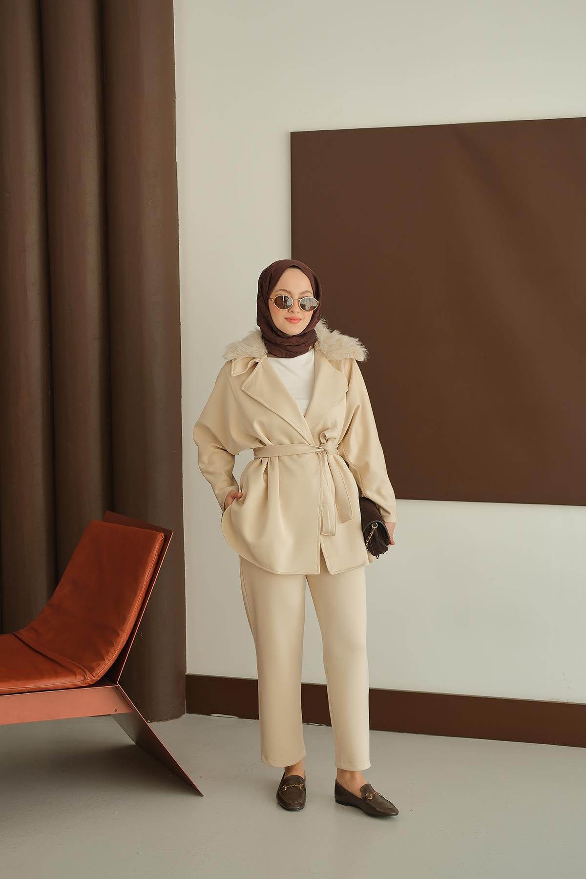 Kolları Fermuar Detay Takım Krem