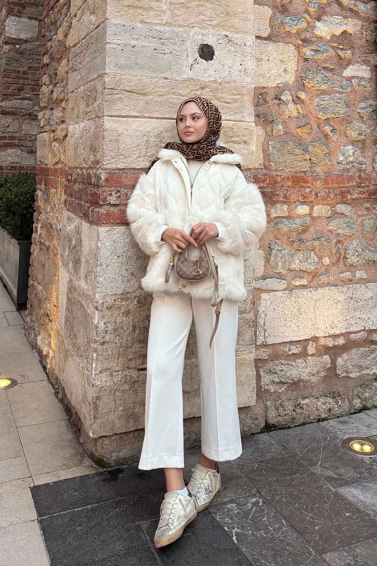 Kolları Peluş Detay Mont Beyaz