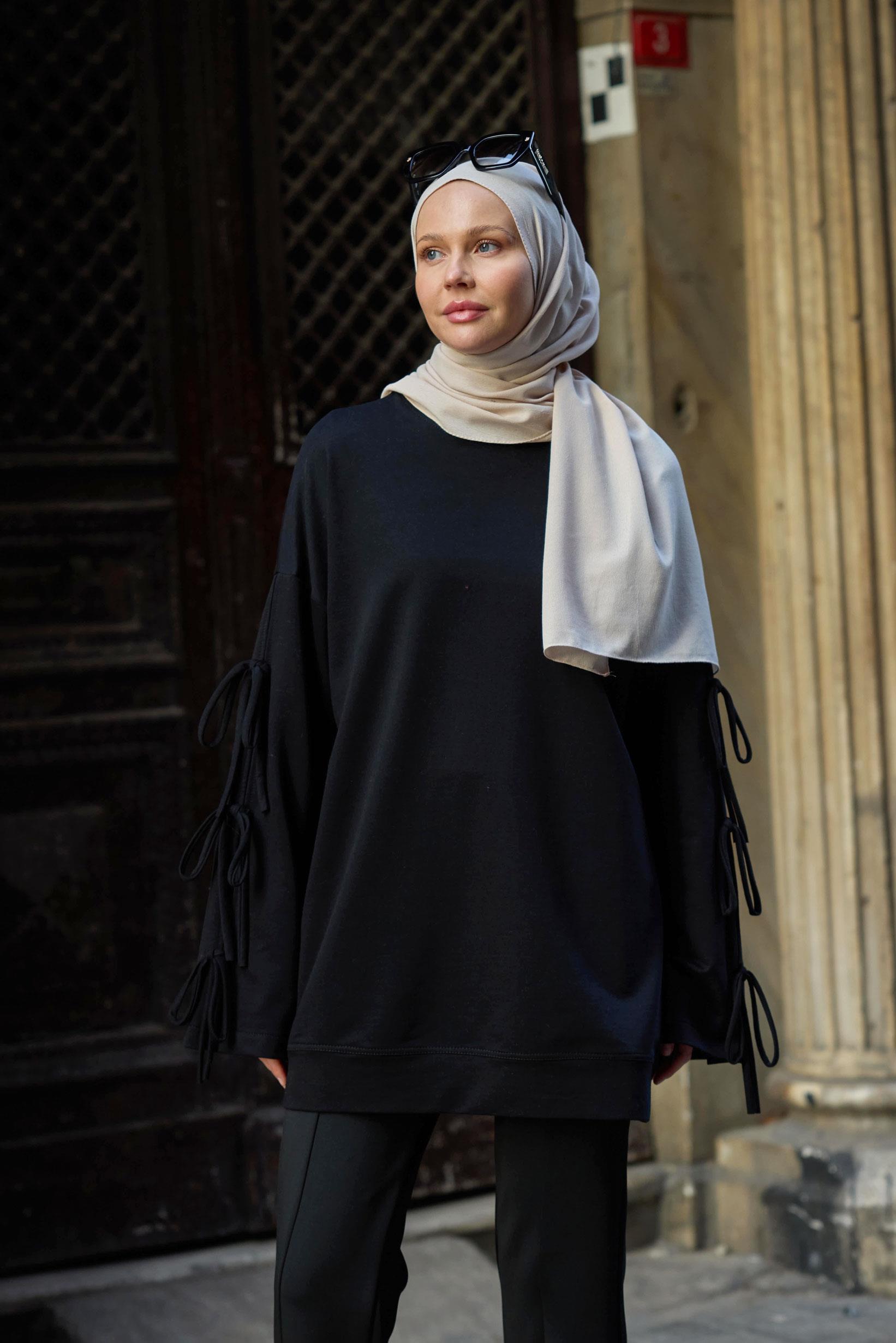 Kolu Bağcık Detaylı Tunik Siyah