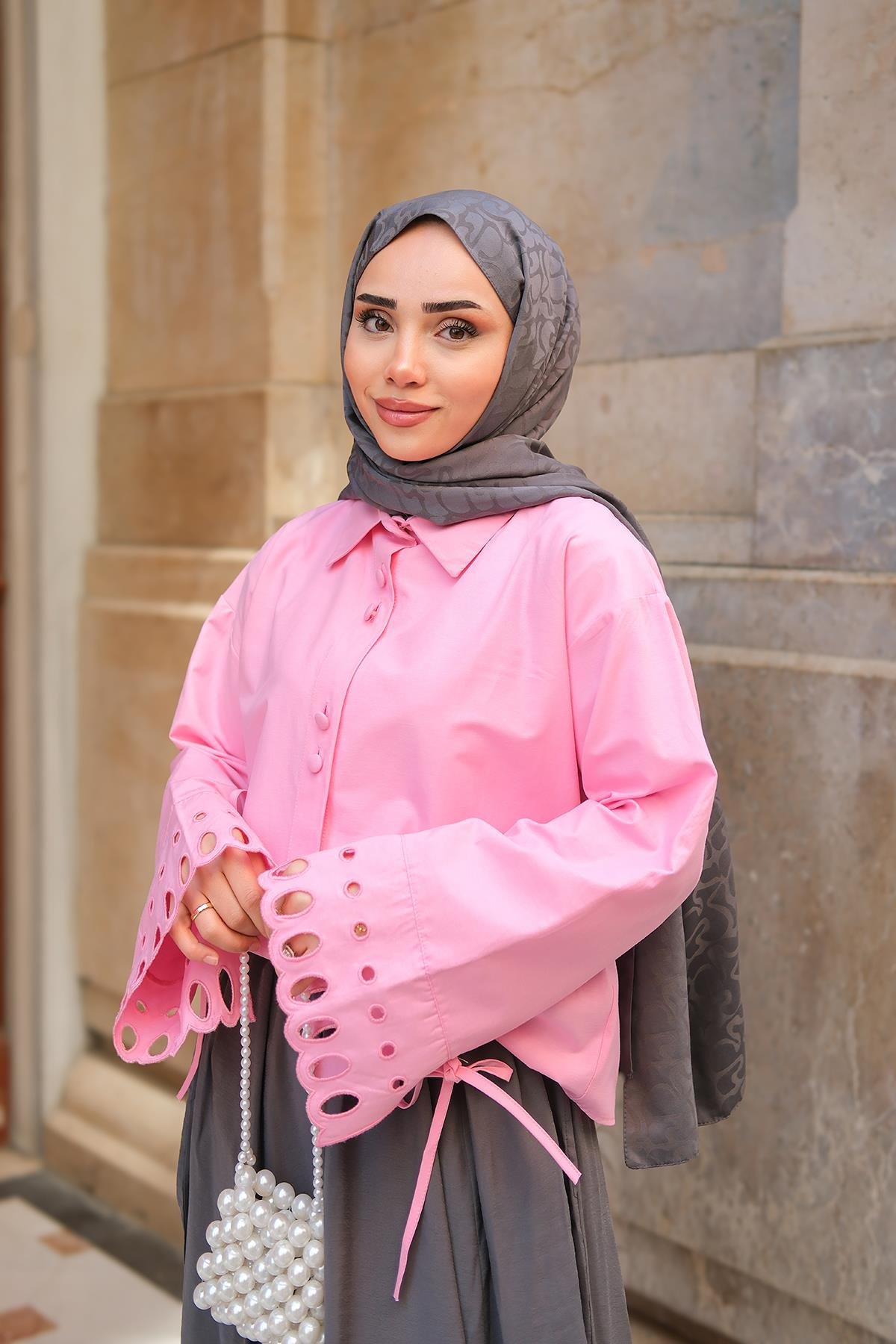 Kolu Nakışlı Gömlek Pembe