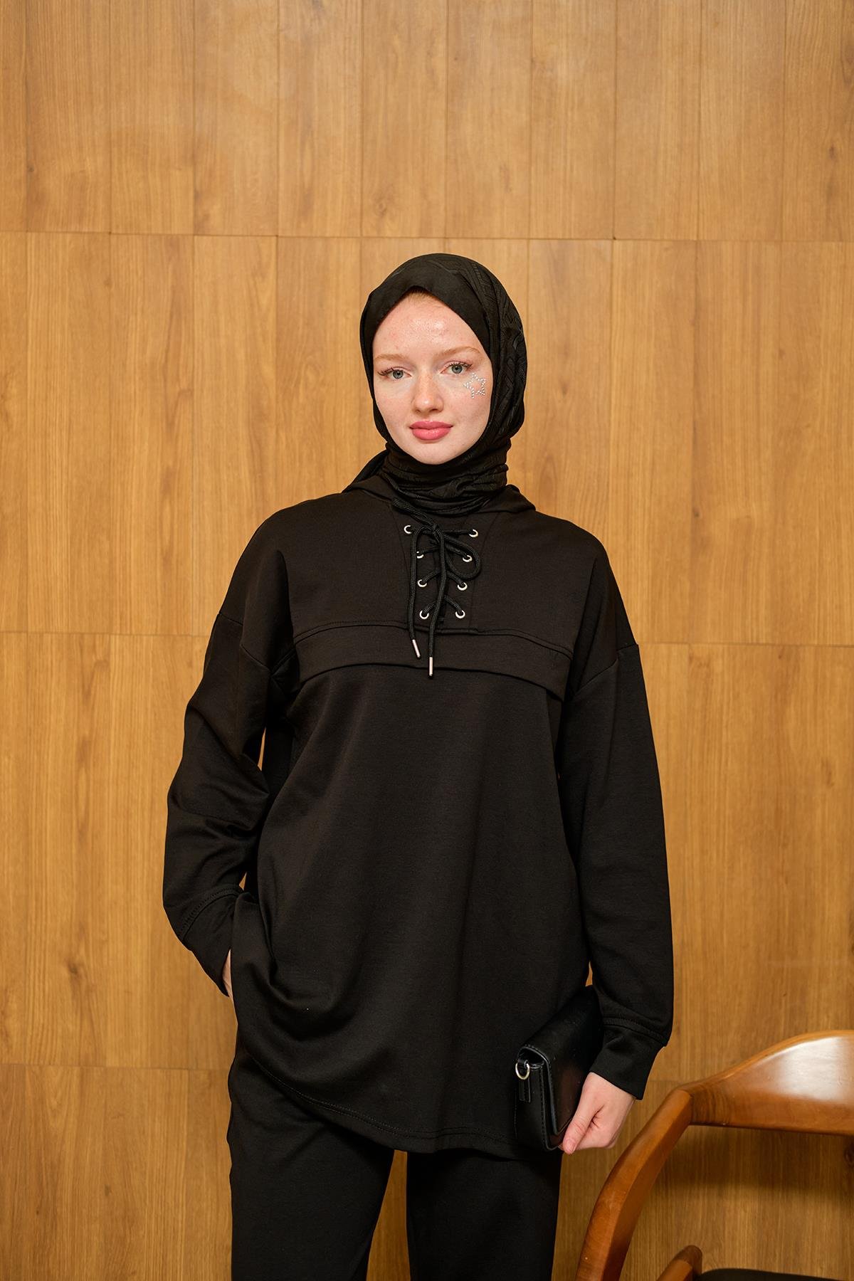 Kordonlu Takım Siyah