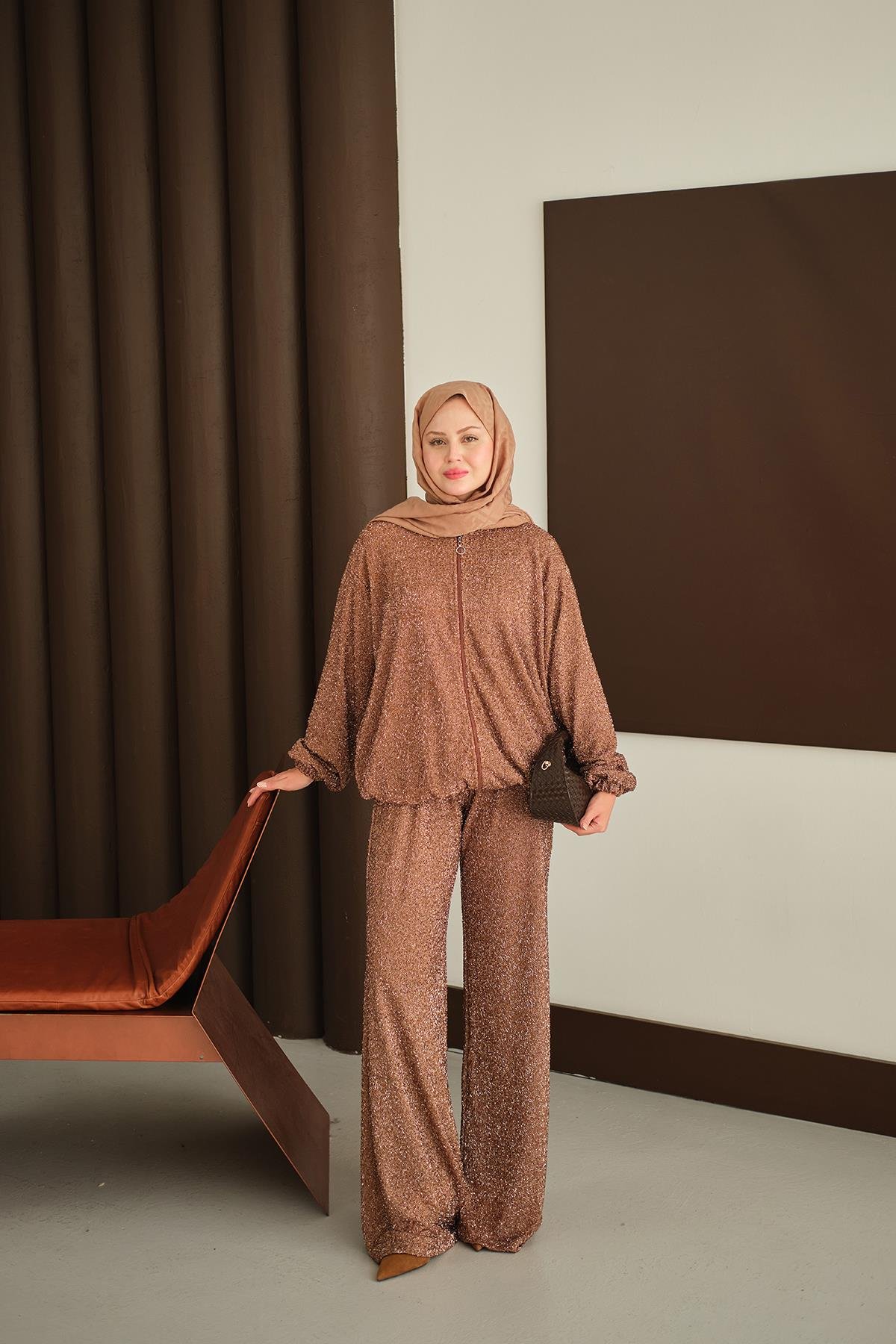 Küçük Boncuk Detaylı İkili Takım Kahverengi