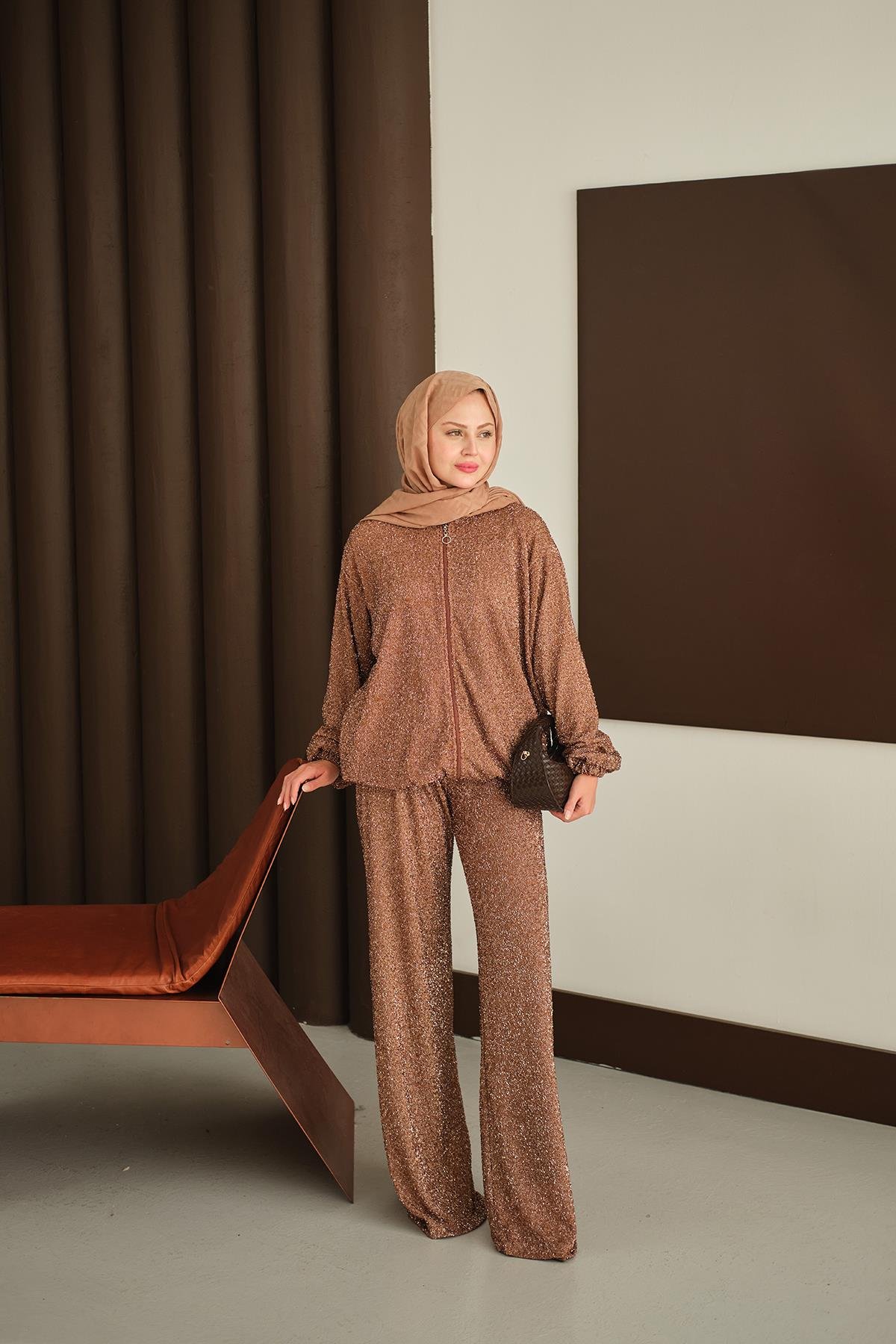Küçük Boncuk Detaylı İkili Takım Kahverengi