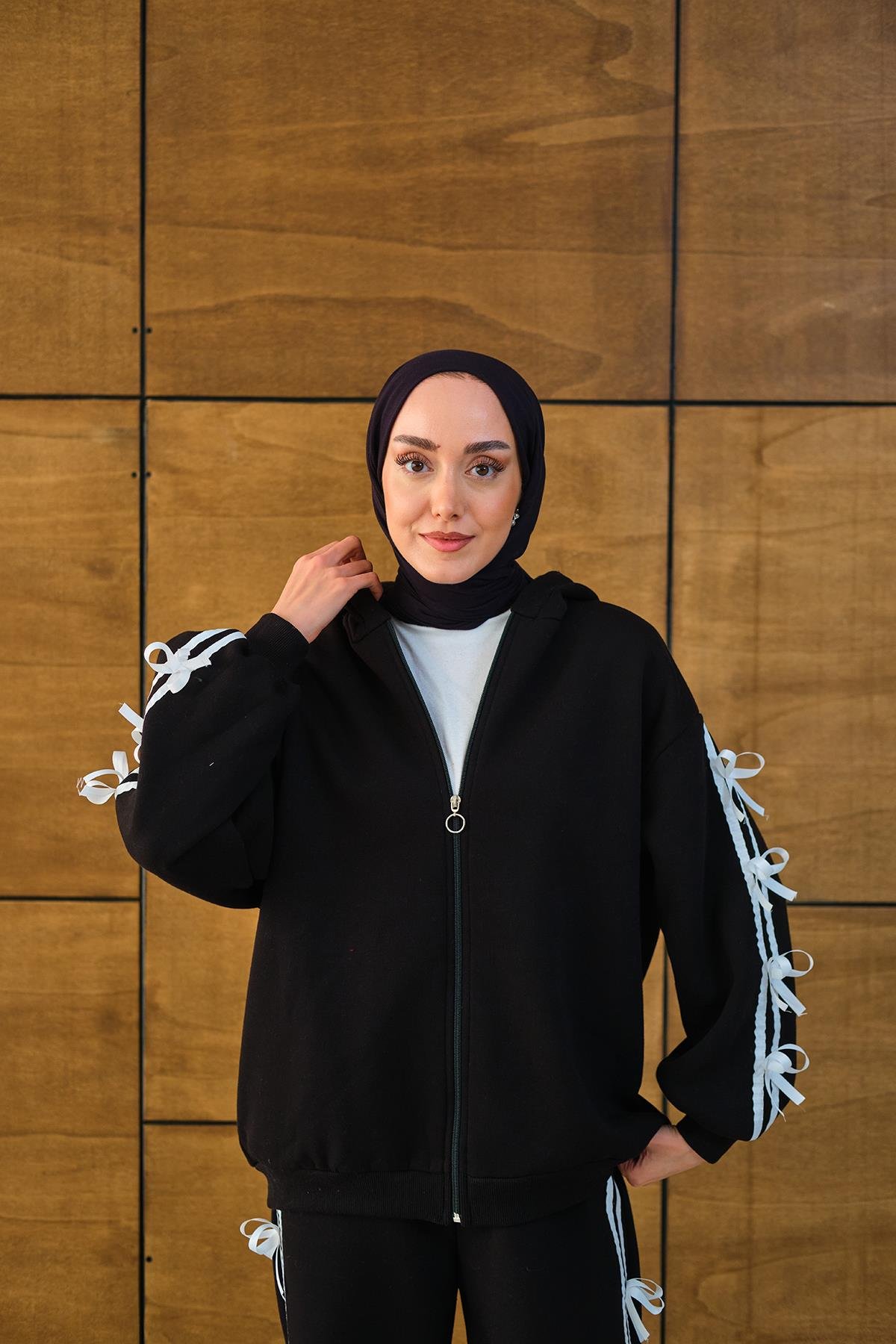 Kurdale Detaylı Takım Siyah