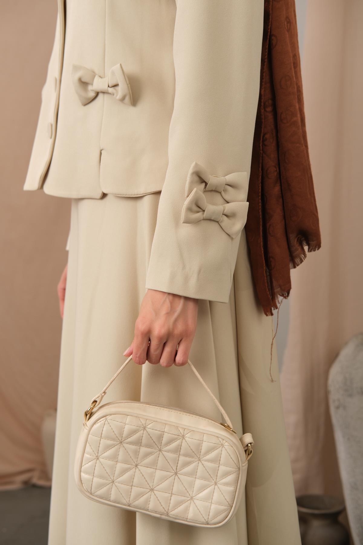 Kurdele Detaylı Takım Krem