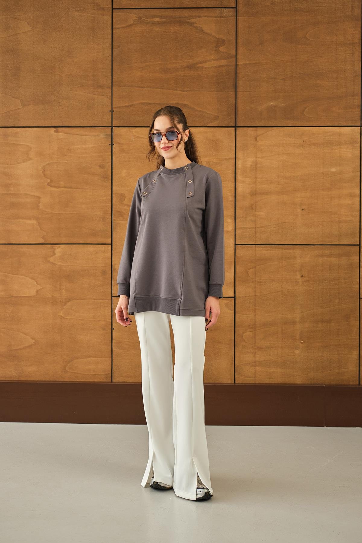 Kuş Gözü Detaylı Tunik Füme