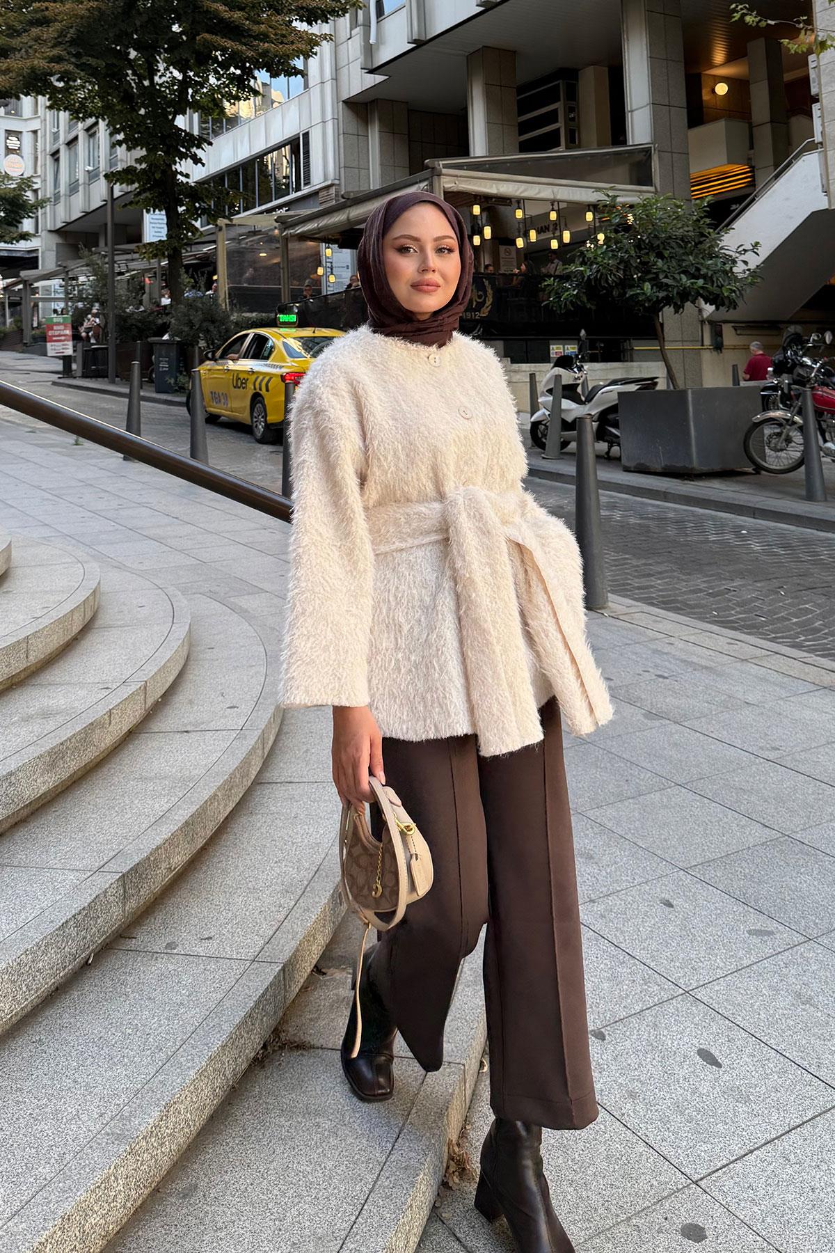 Kuşak Detaylı Hırka Krem