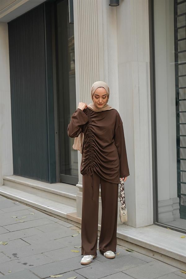 Lastik Detay İkili Takım Kahverengi