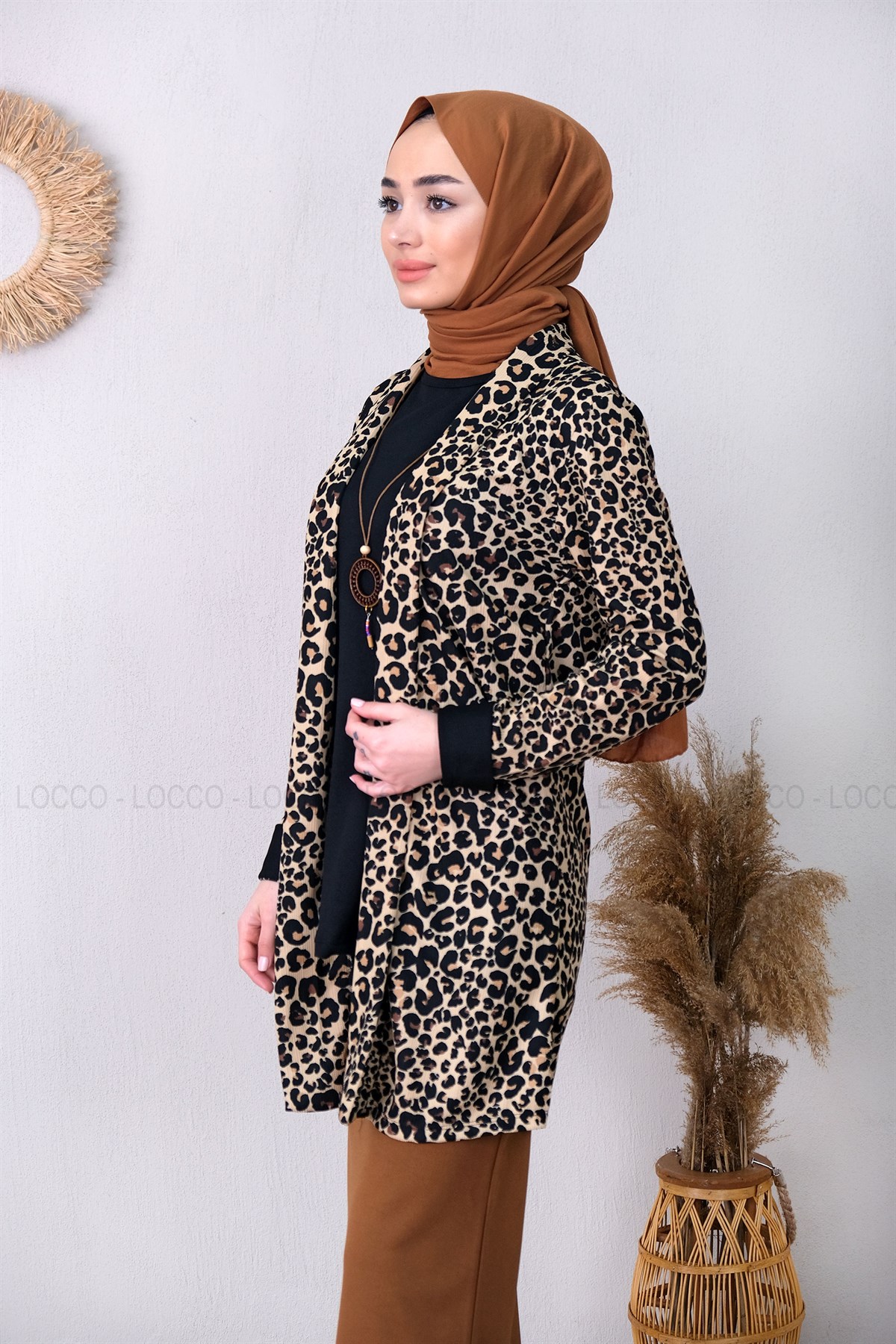 Uygun Fiyatlı LEOPAR DESEN SAL YAKA ICLI CEKET  LEOPAR | Loccomoda.com 
