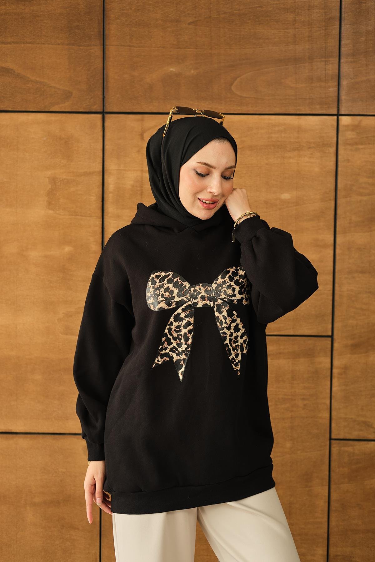 Leopar Kurdele Detaylı Sweat Siyah