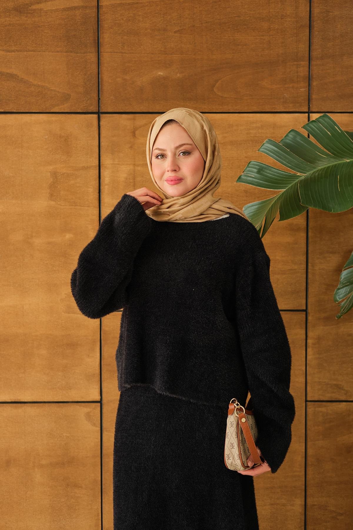 Lotus Etekli Takım Siyah