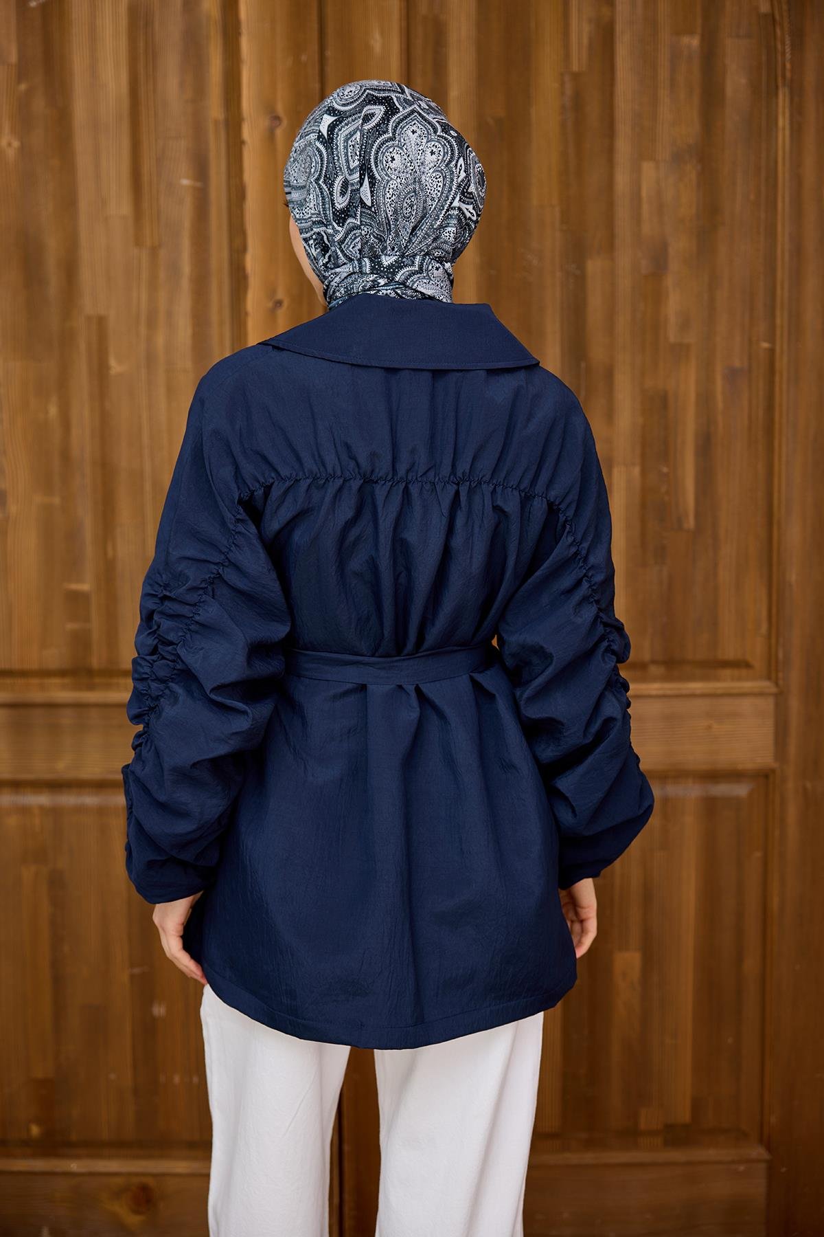 Martha Kol Ve Sırt Büzgülü Ceket  Lacivert