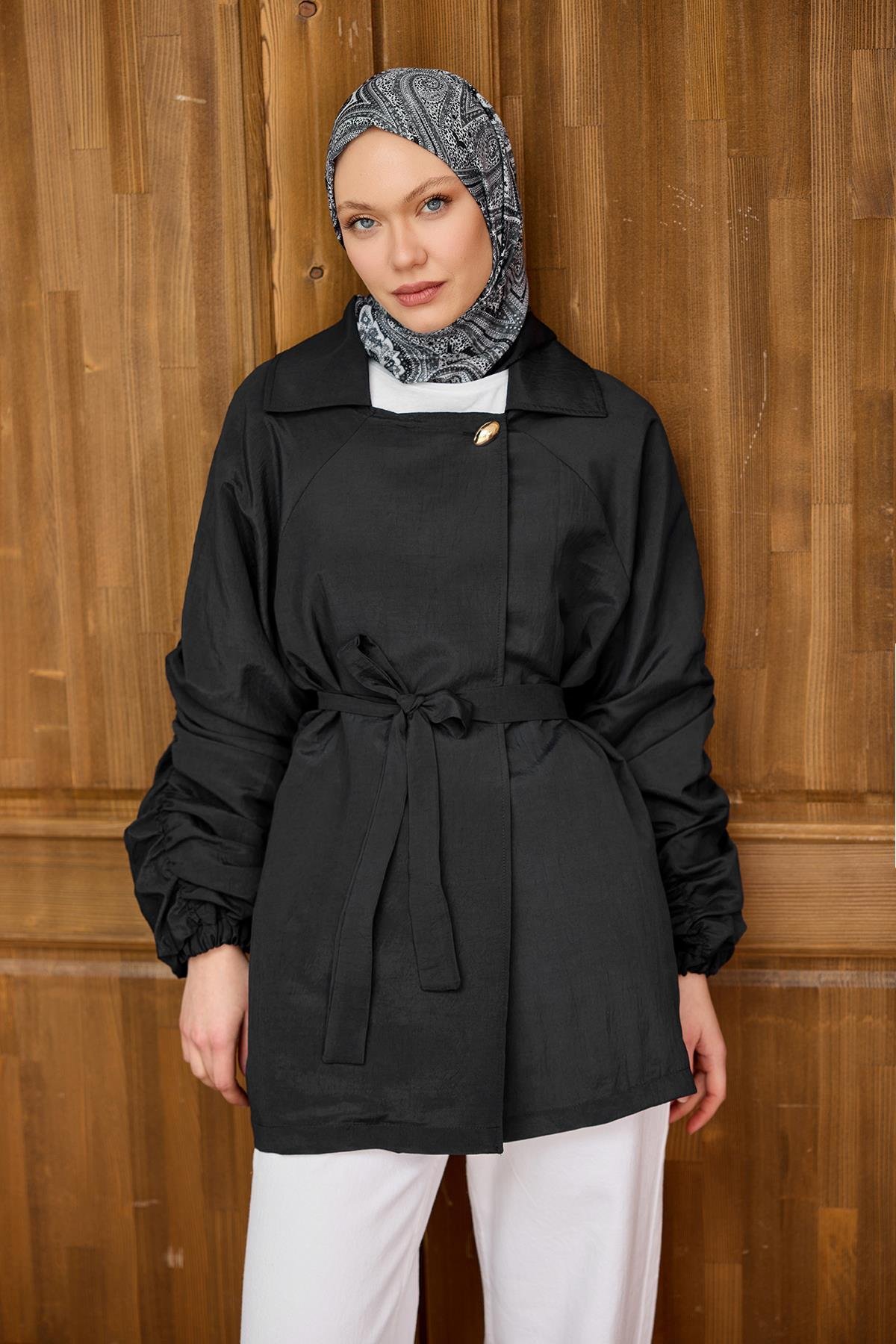 Martha Kol Ve Sırt Büzgülü Ceket  Siyah