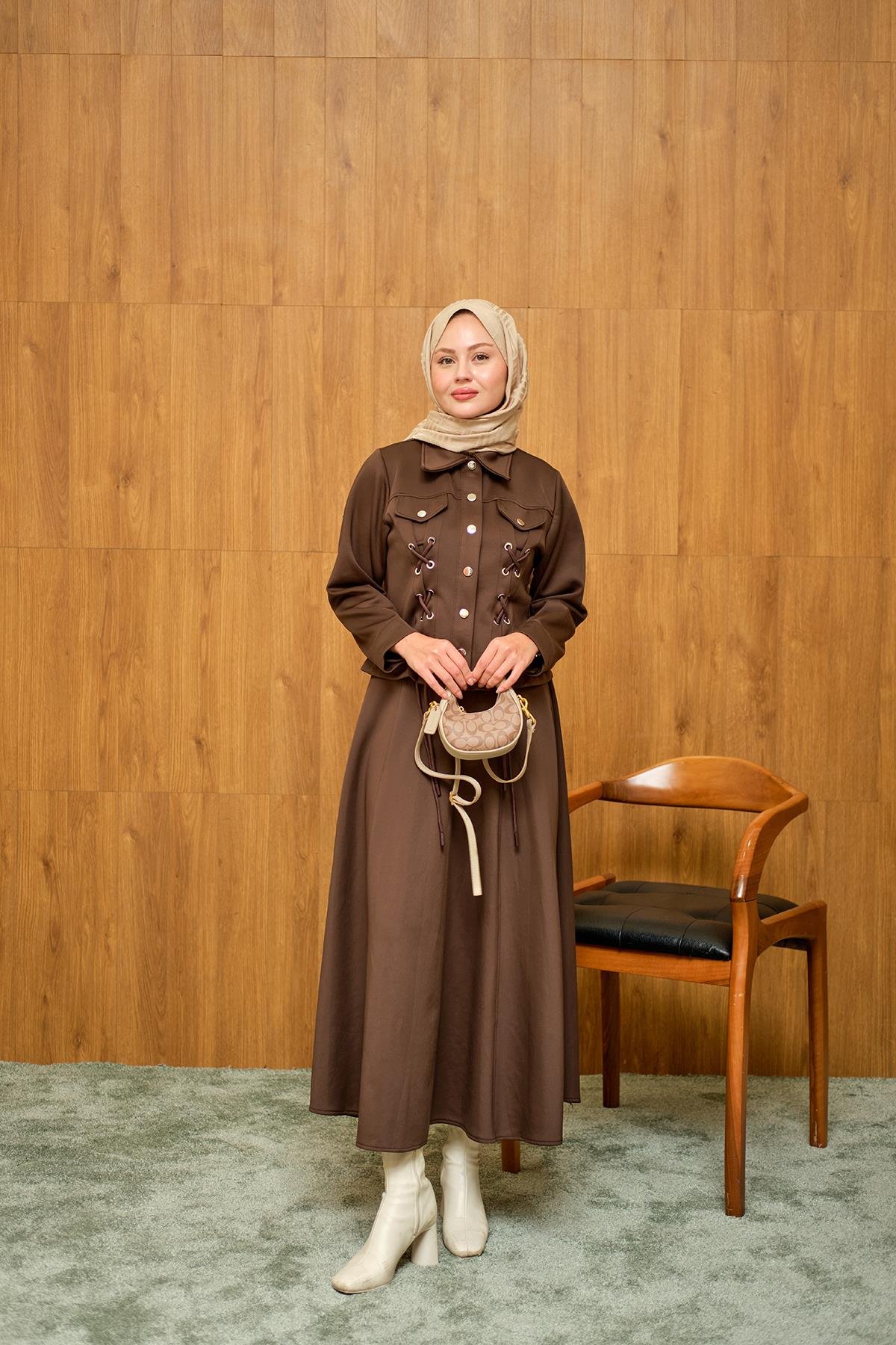 Menra Kuşgözü Detaylı Takım Kahverengi