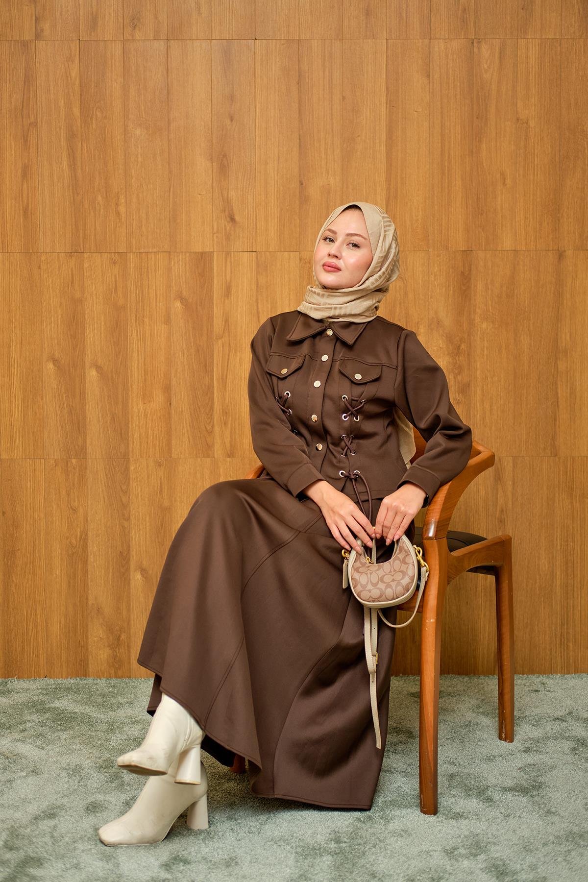 Menra Kuşgözü Detaylı Takım Kahverengi