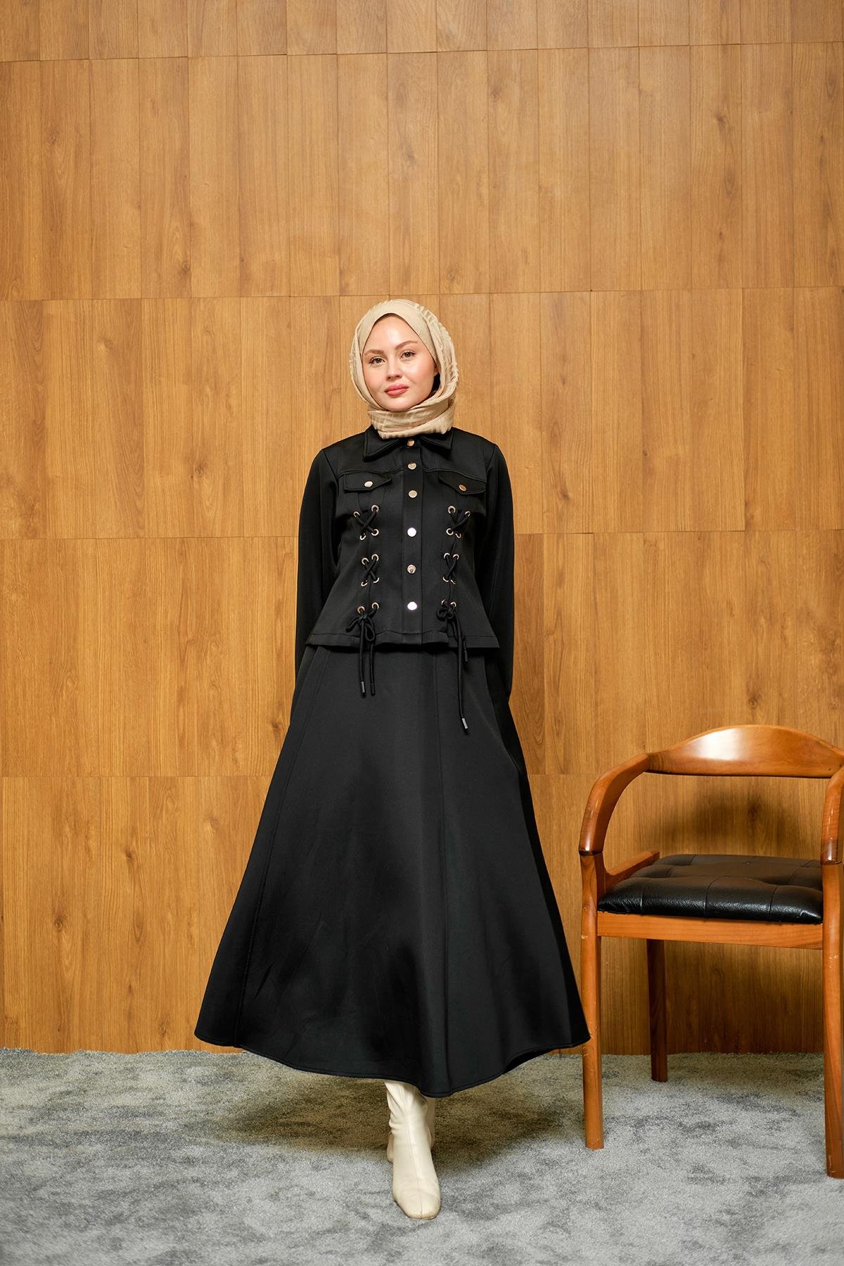 Menra Kuşgözü Detaylı Takım Siyah