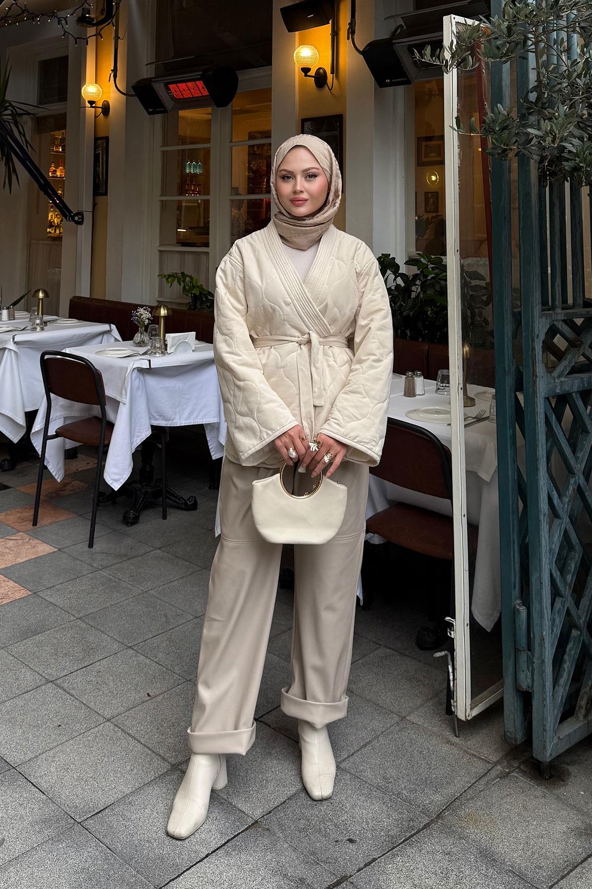 Nakış Desenli Bel Bağlamalı Ceket Krem