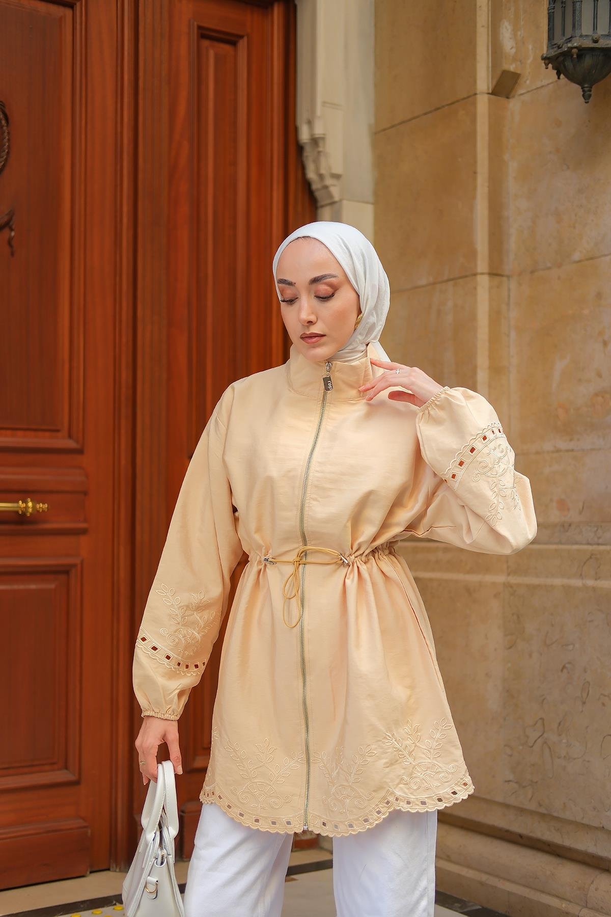 Nakış Detaylı Ceket Sarı