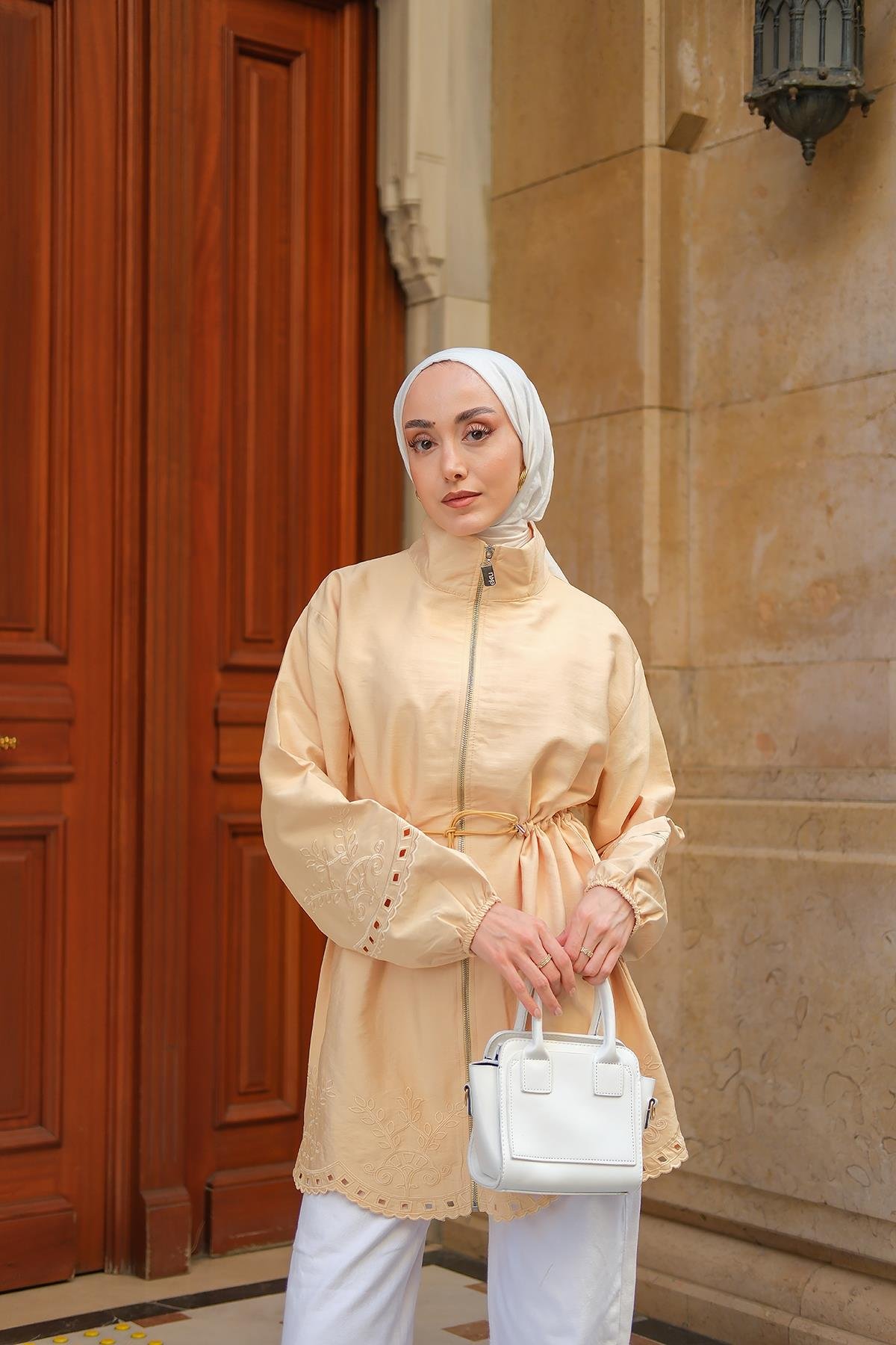 Nakış Detaylı Ceket Sarı