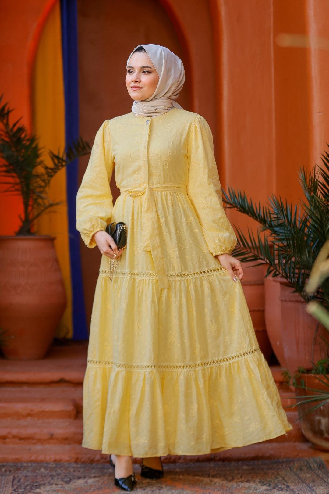 Nakış Detaylı Jakar Elbise Sarı