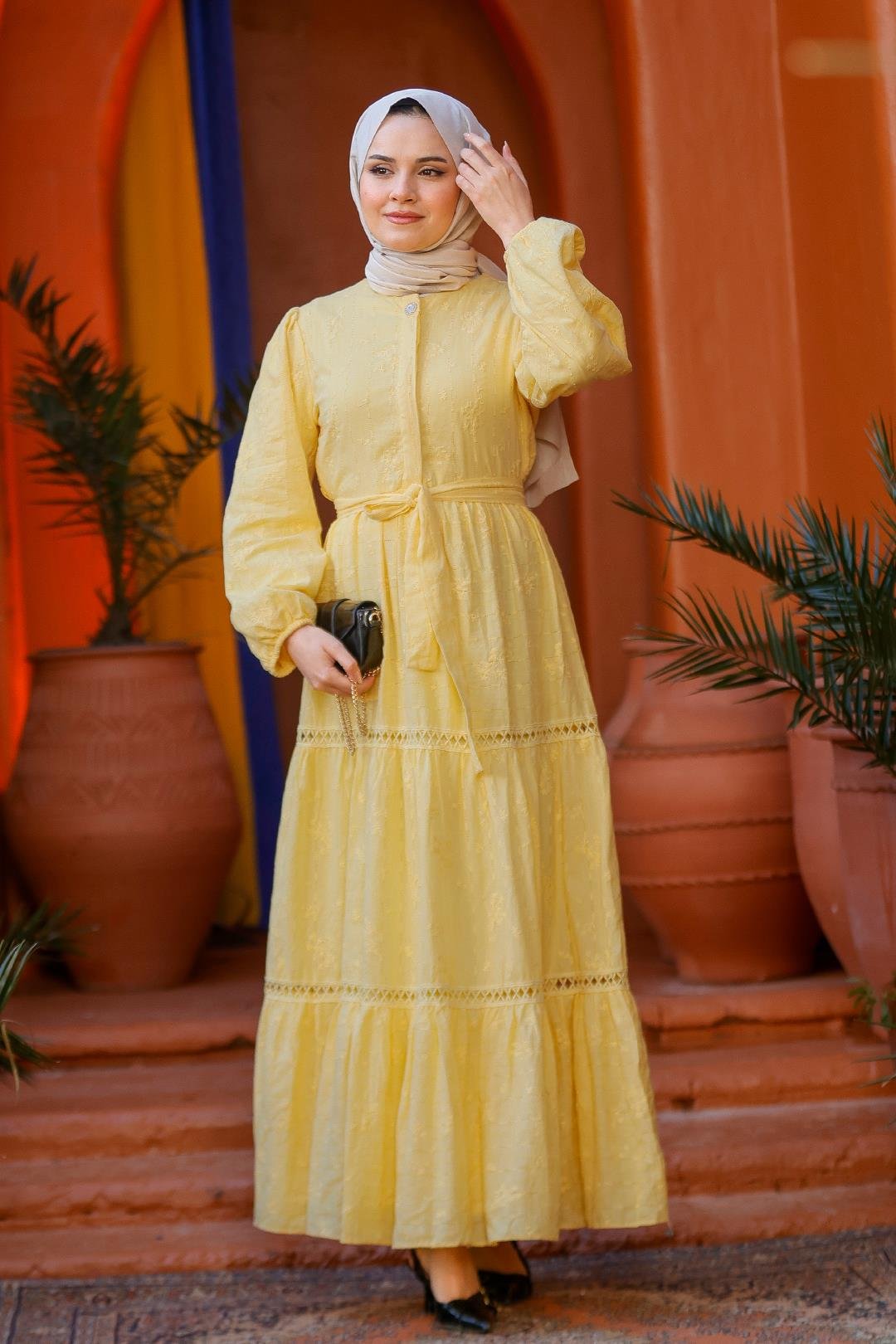 Nakış Detaylı Jakar Elbise Sarı