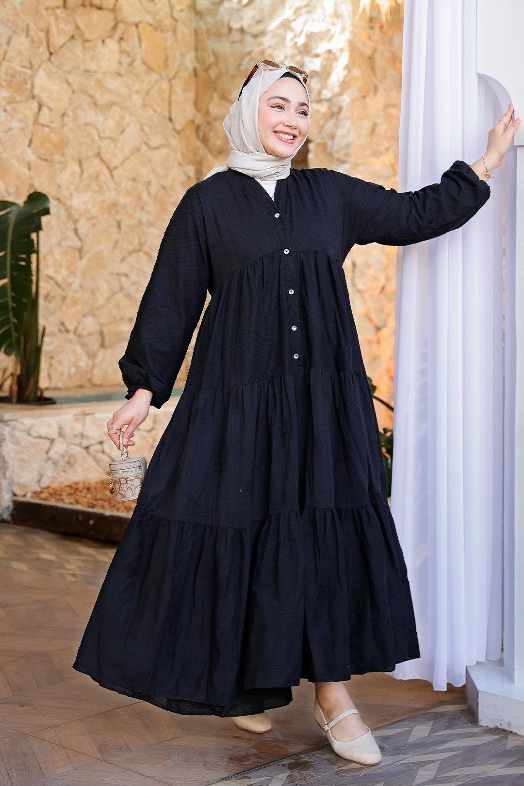 Nakış ve Nope Detaylı Astarlı Elbise Siyah