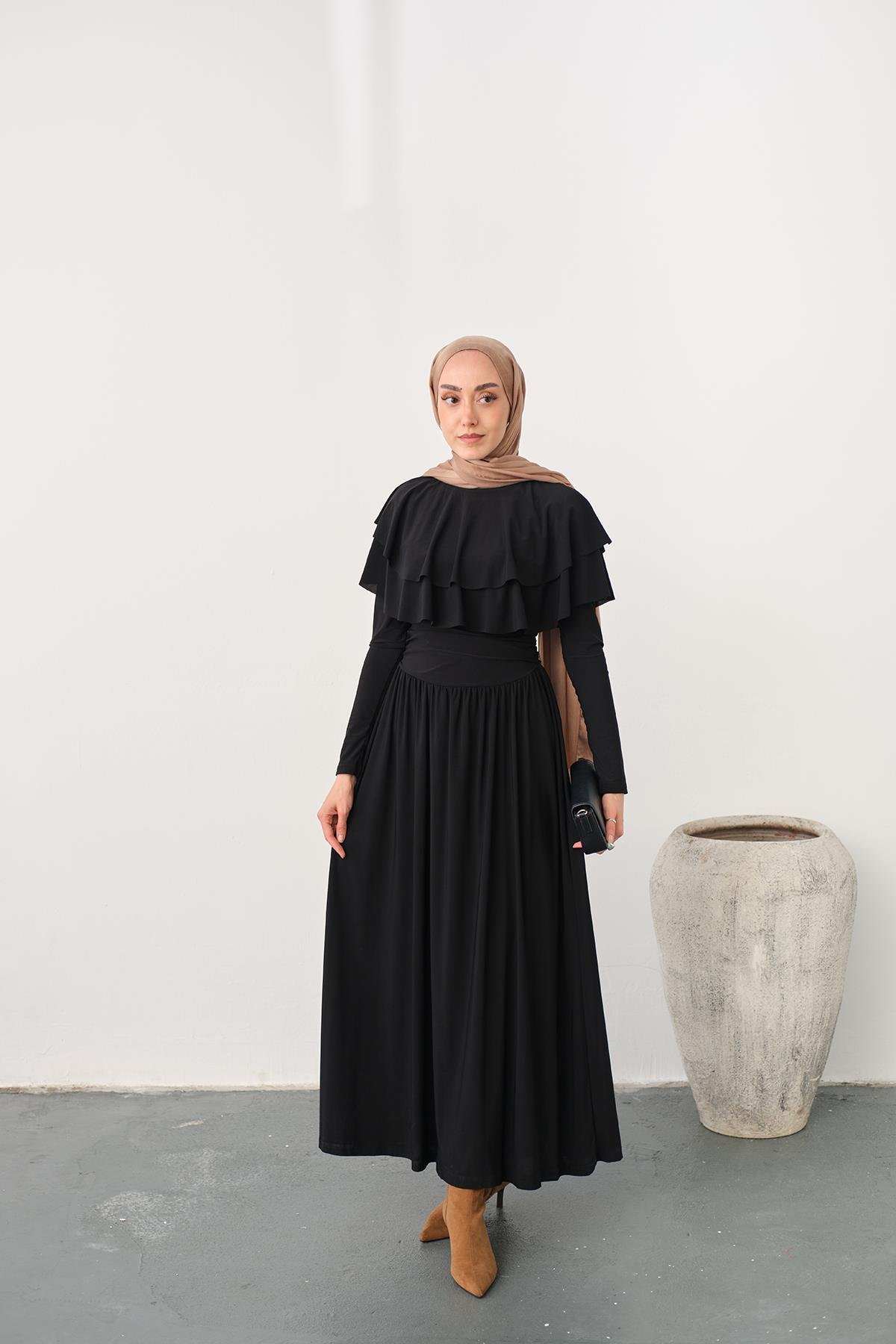 Omuz Fırfır Detay Elbise Siyah