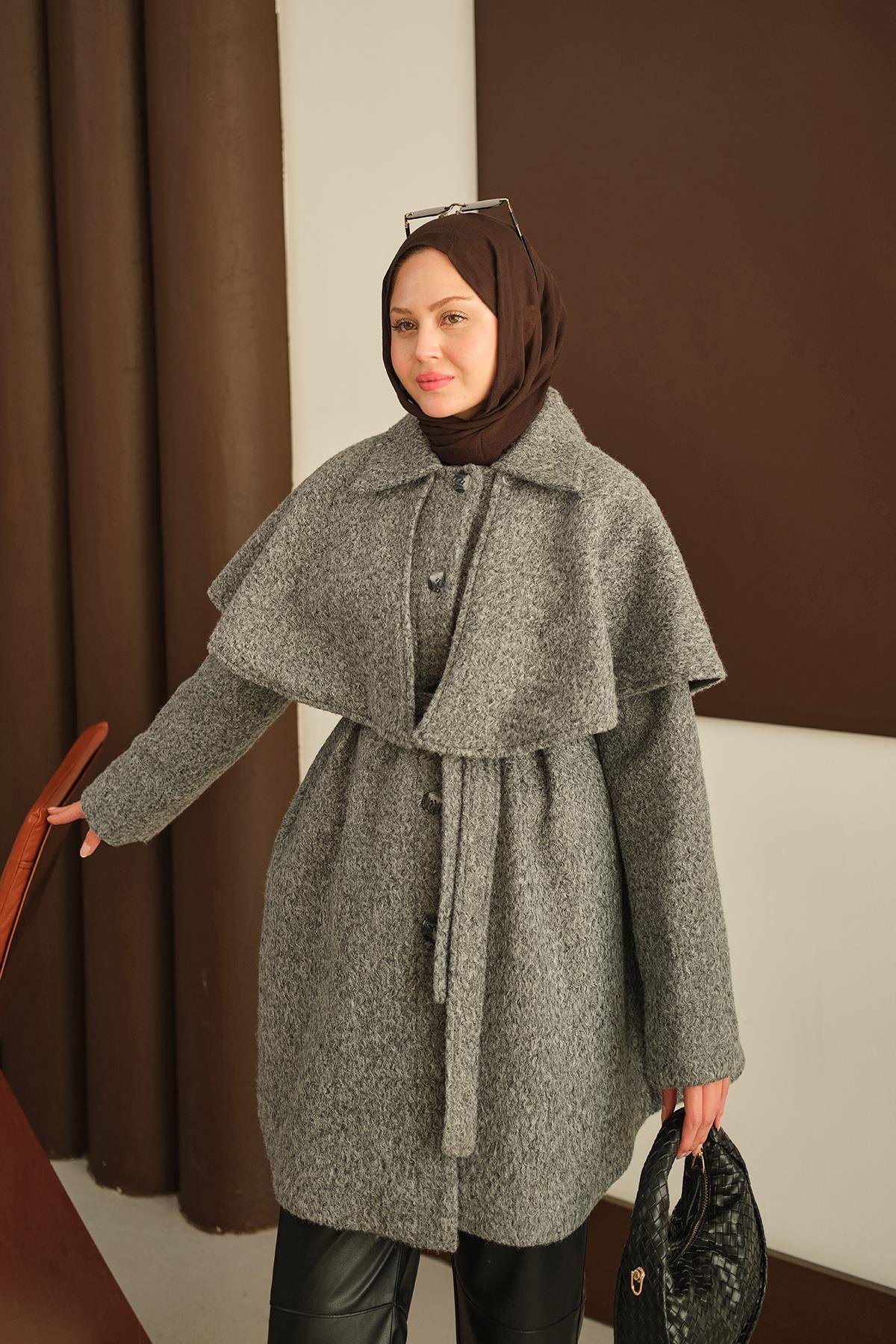 Omuz Pelerinli Peluş Kaşe Kaban Gri