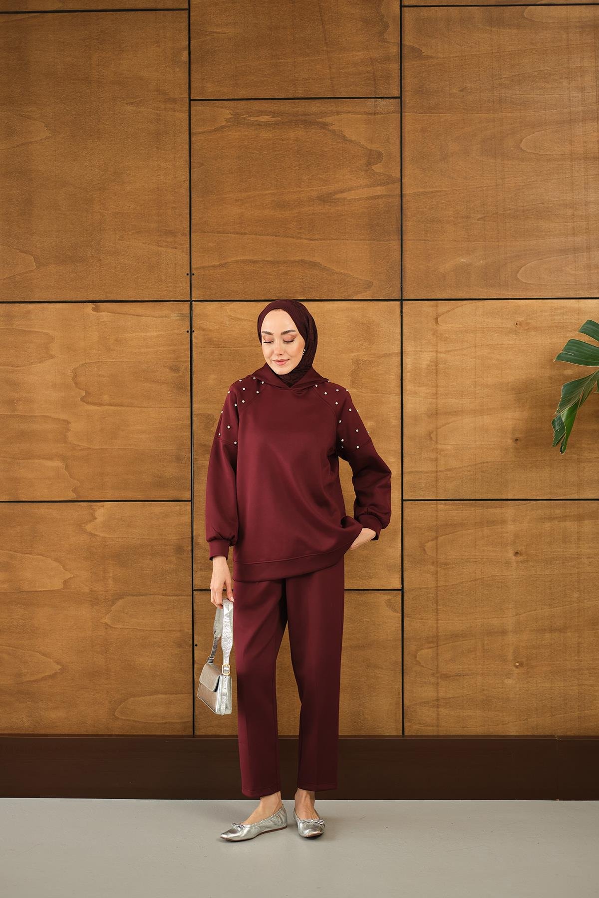 Omuz Taş Detay Kapüşonlu Takım Bordo
