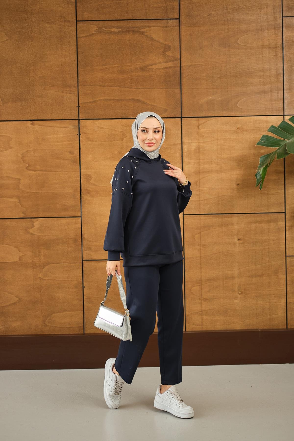 Omuz Taş Detay Kapüşonlu Takım Lacivert