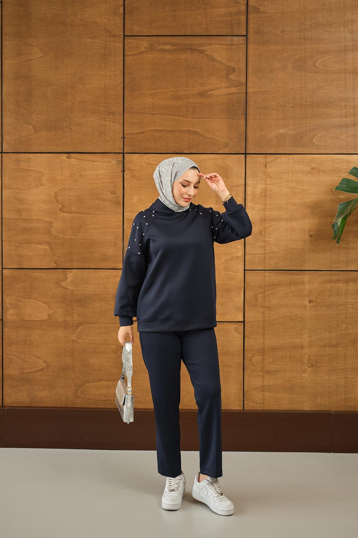 Omuz Taş Detay Kapüşonlu Takım Lacivert
