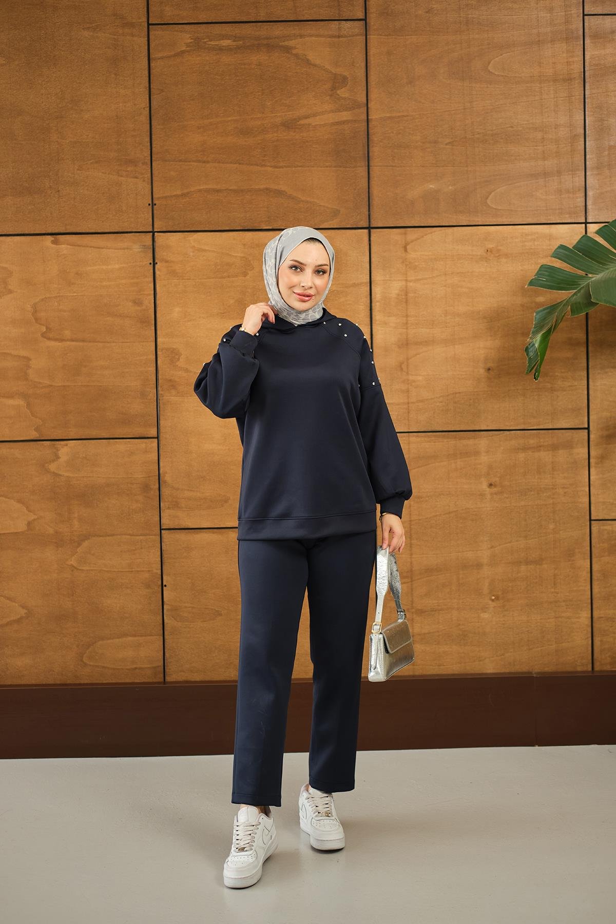 Omuz Taş Detay Kapüşonlu Takım Lacivert