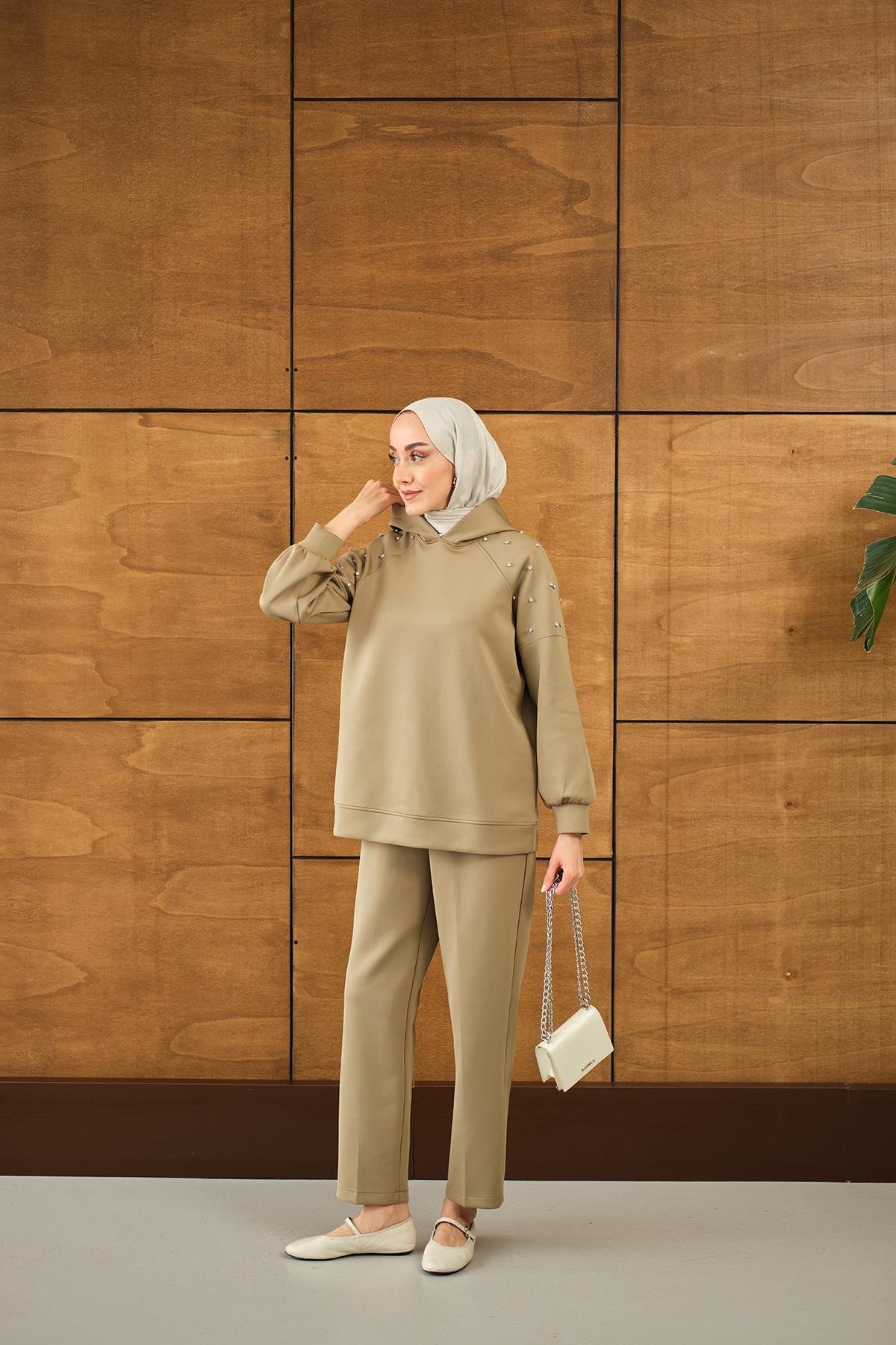 Omuz Taş Detay Kapüşonlu Takım Yeşil