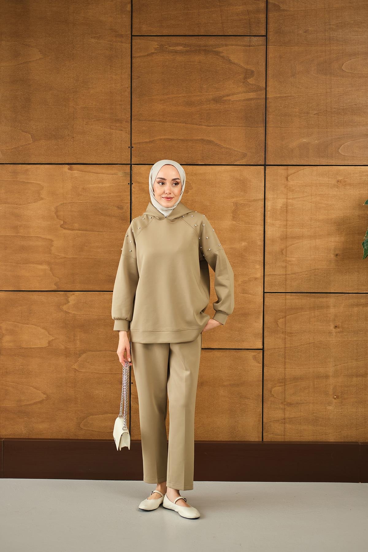 Omuz Taş Detay Kapüşonlu Takım Yeşil