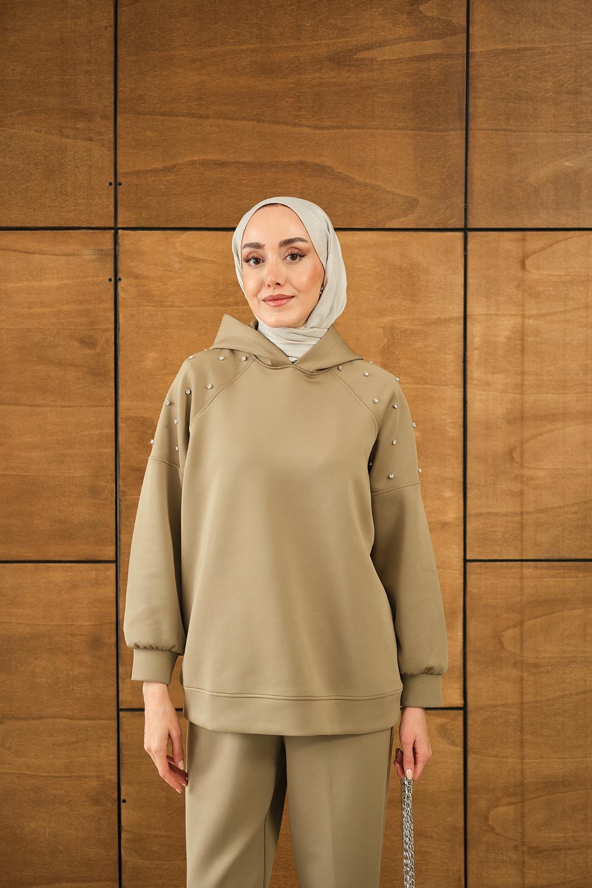 Omuz Taş Detay Kapüşonlu Takım Yeşil
